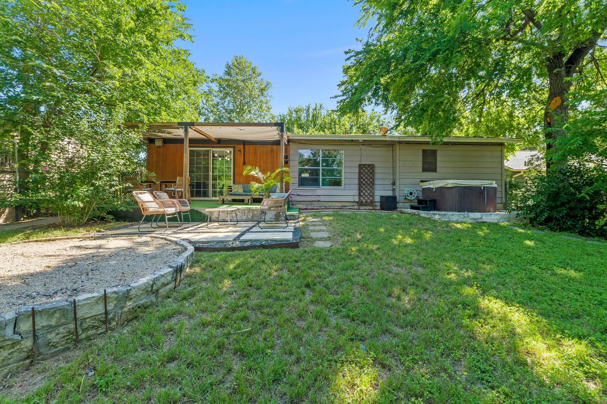 5105 Stone Gate Dr, Austin, TX 78721