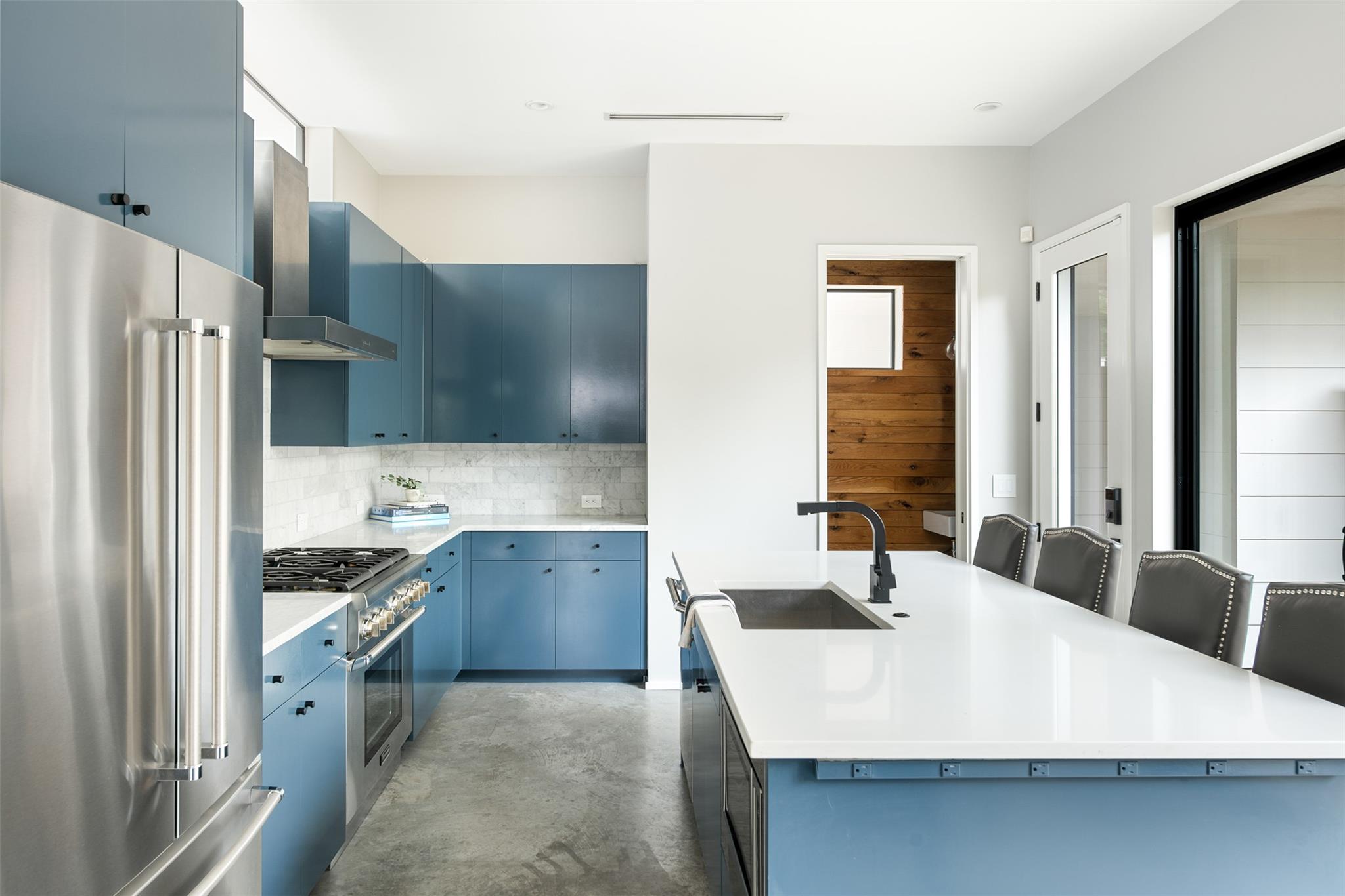 404 W Milton St, Austin, TX 78704