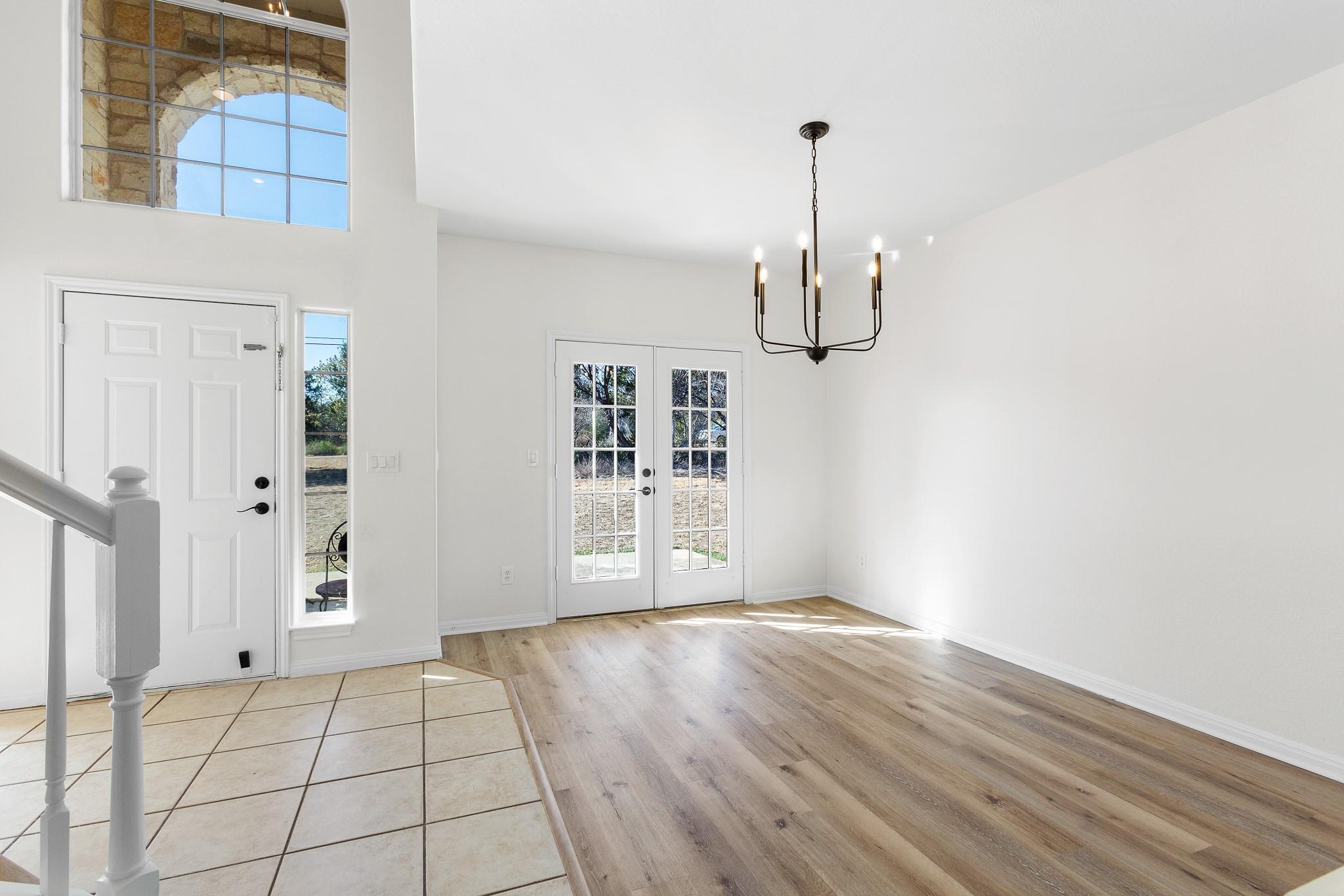 15501 Fox Run Dr, Austin, TX 78737