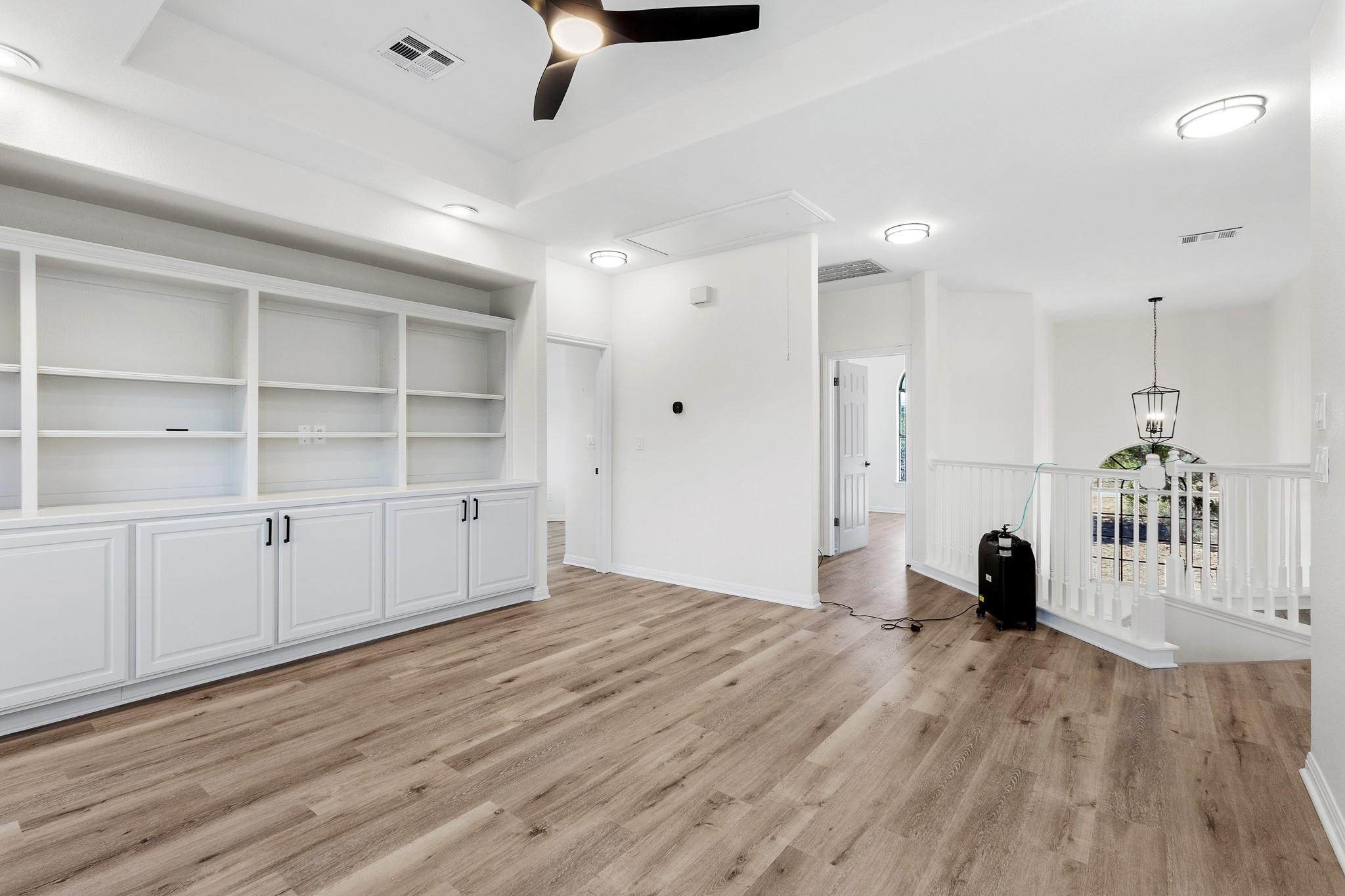 15501 Fox Run Dr, Austin, TX 78737