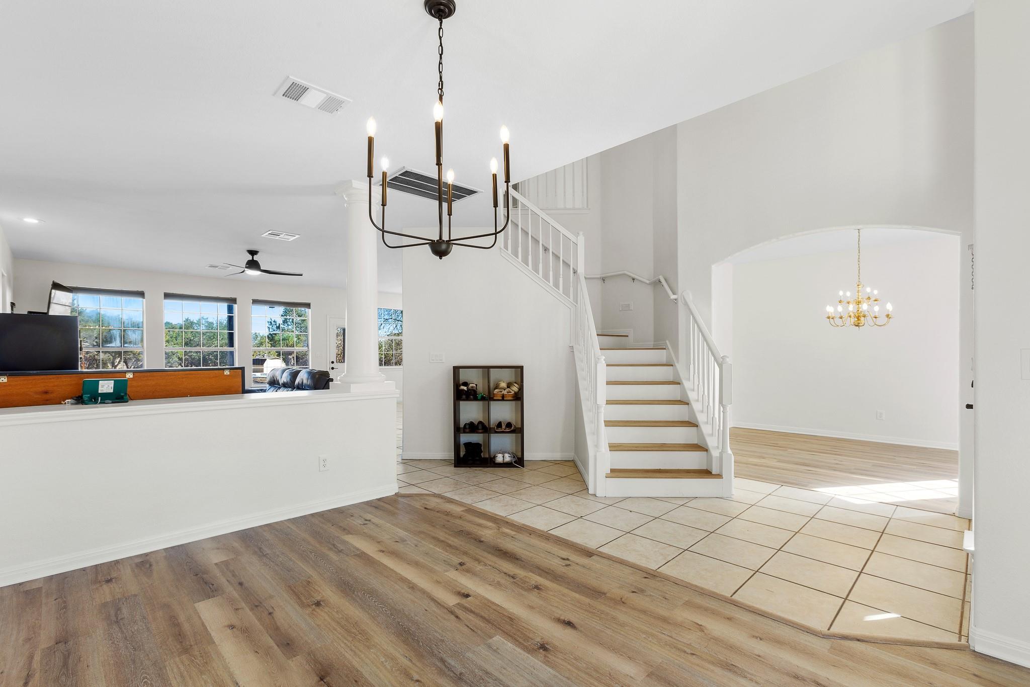 15501 Fox Run Dr, Austin, TX 78737