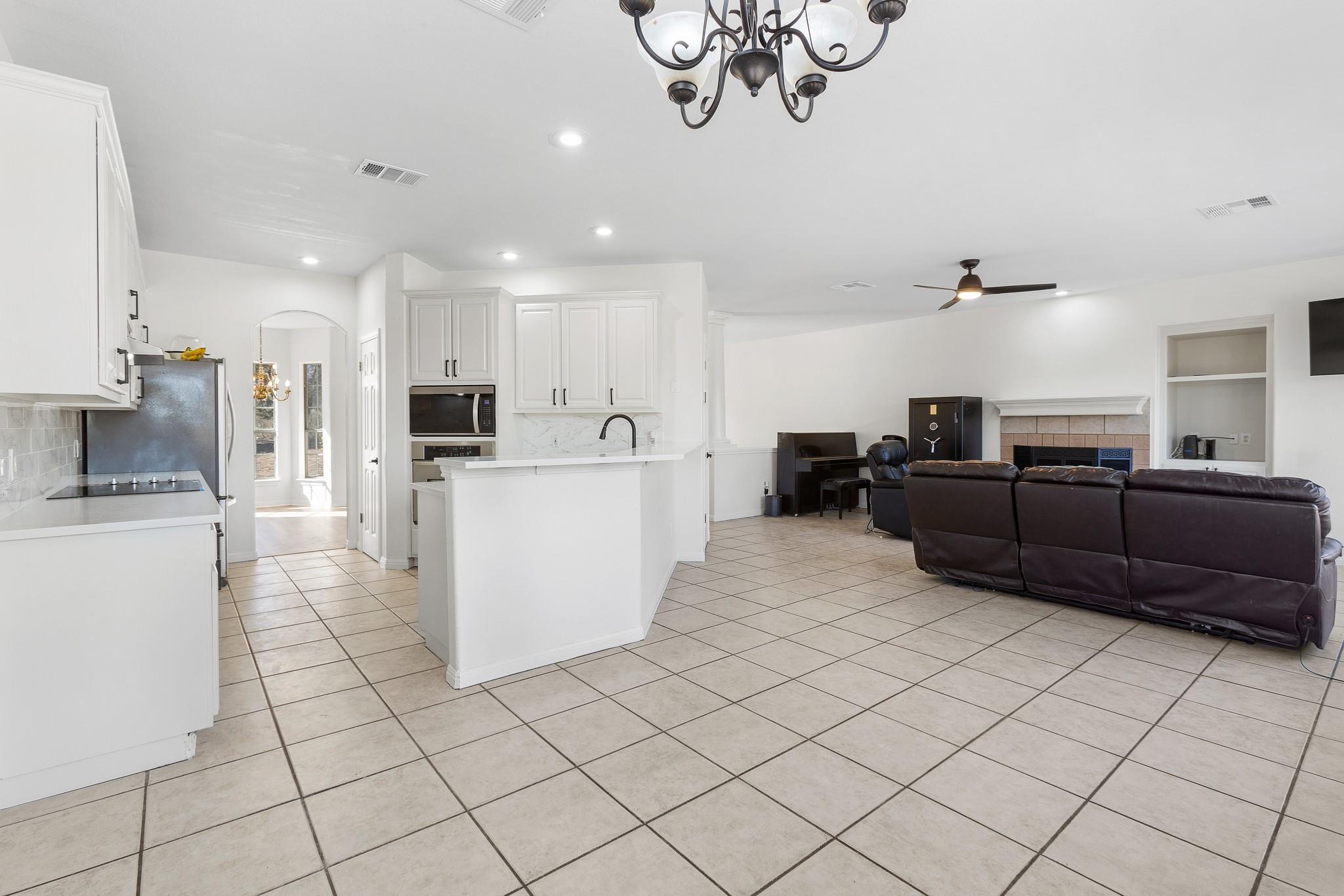 15501 Fox Run Dr, Austin, TX 78737