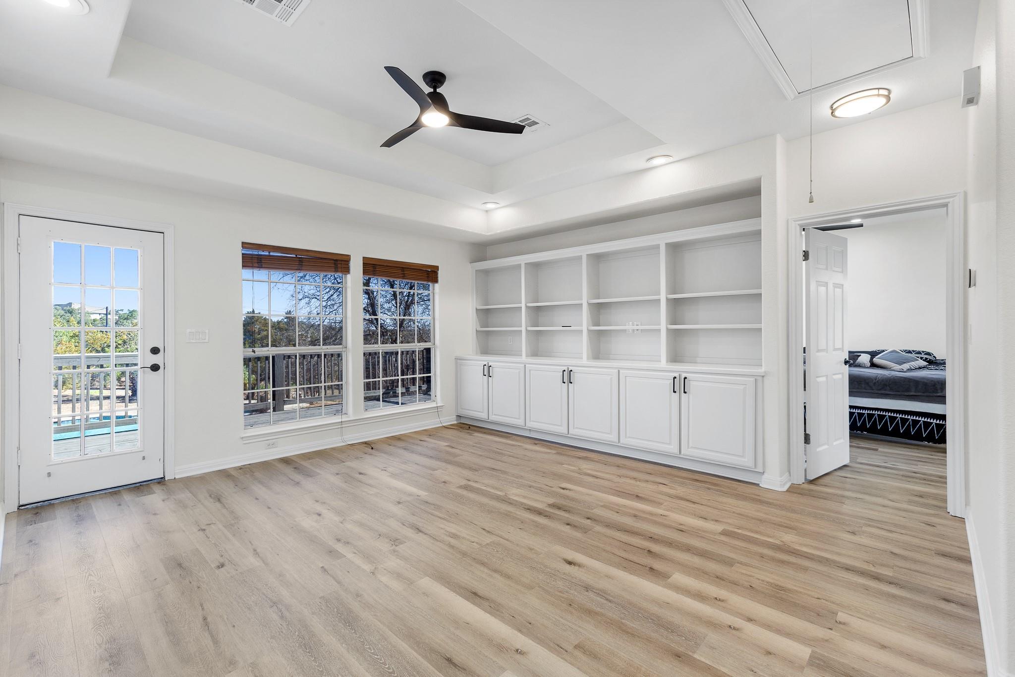 15501 Fox Run Dr, Austin, TX 78737