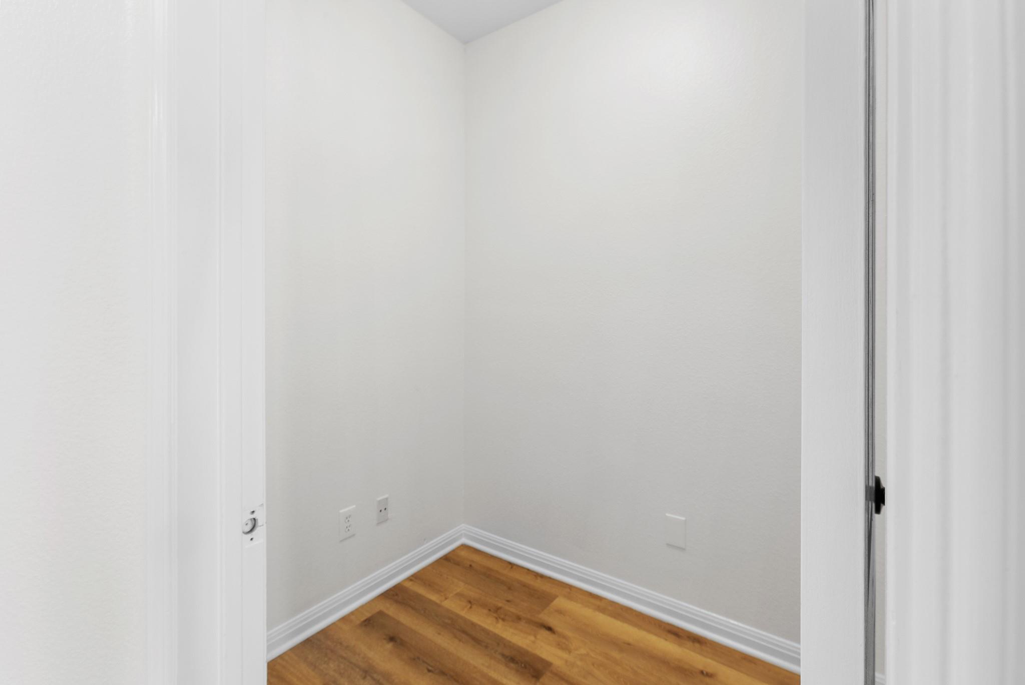 15501 Fox Run Dr, Austin, TX 78737