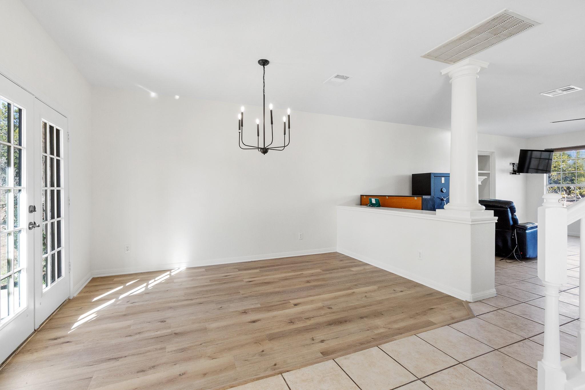 15501 Fox Run Dr, Austin, TX 78737