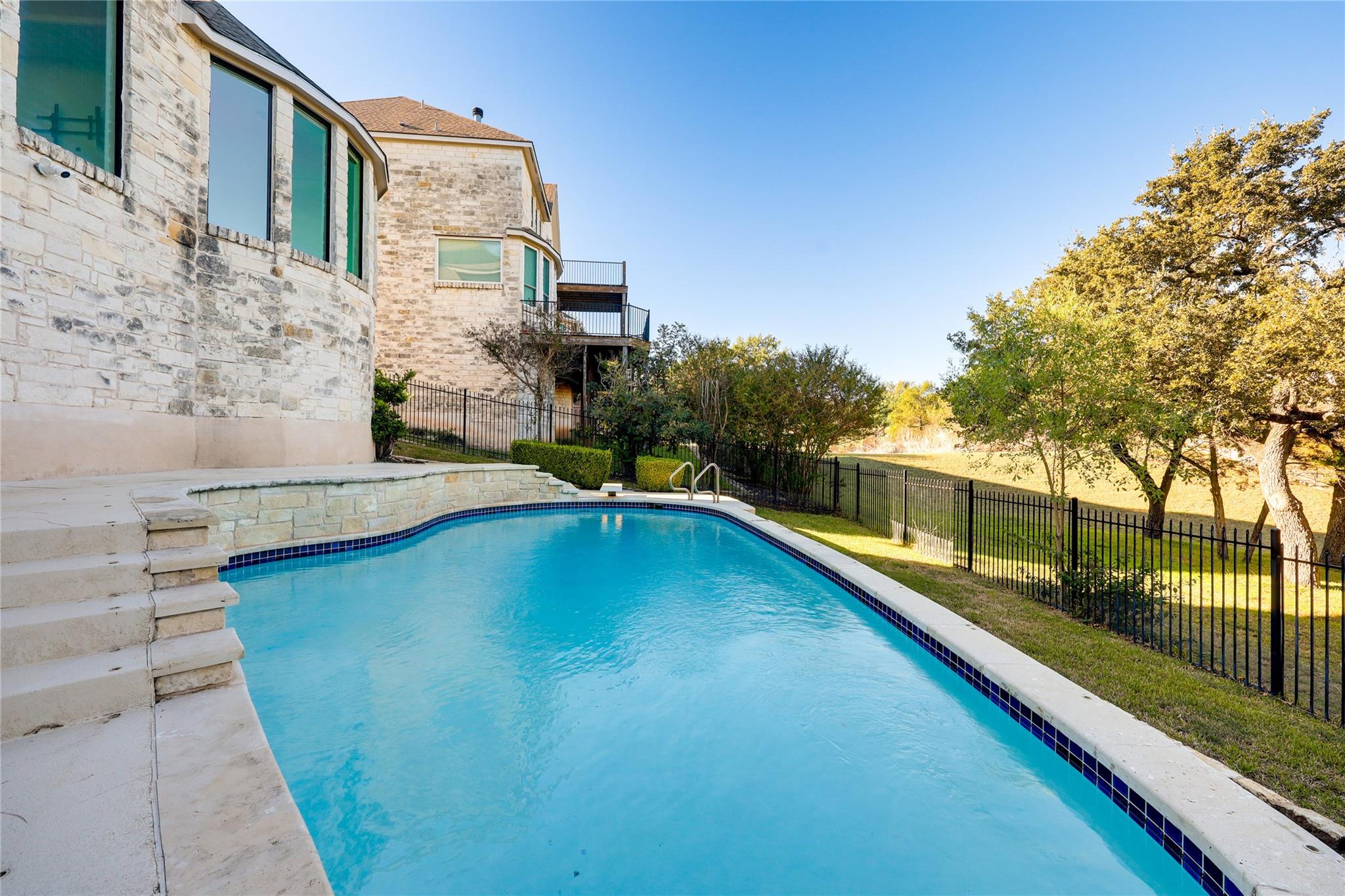 12120 Carlsbad Dr, Austin, TX 78738
