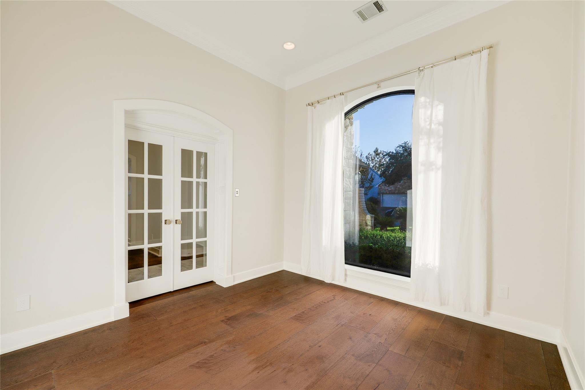 12120 Carlsbad Dr, Austin, TX 78738
