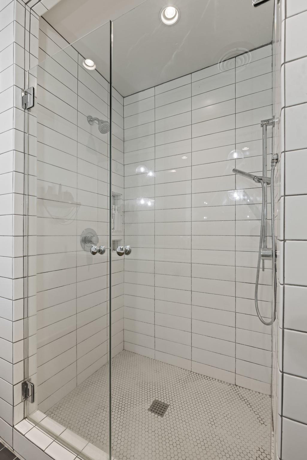 202 Tanglewood Dr, Fredericksburg, TX 78624