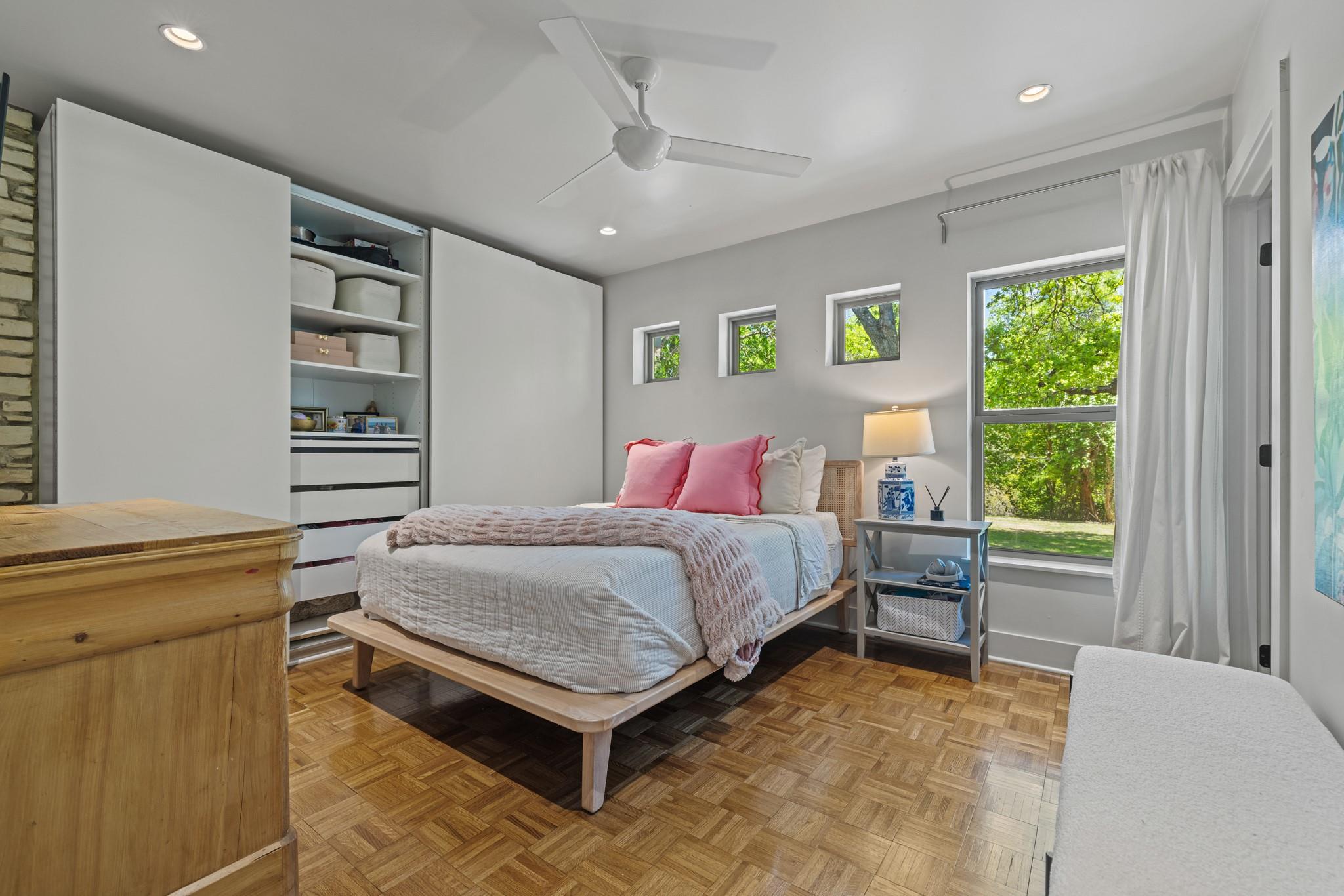 202 Tanglewood Dr, Fredericksburg, TX 78624