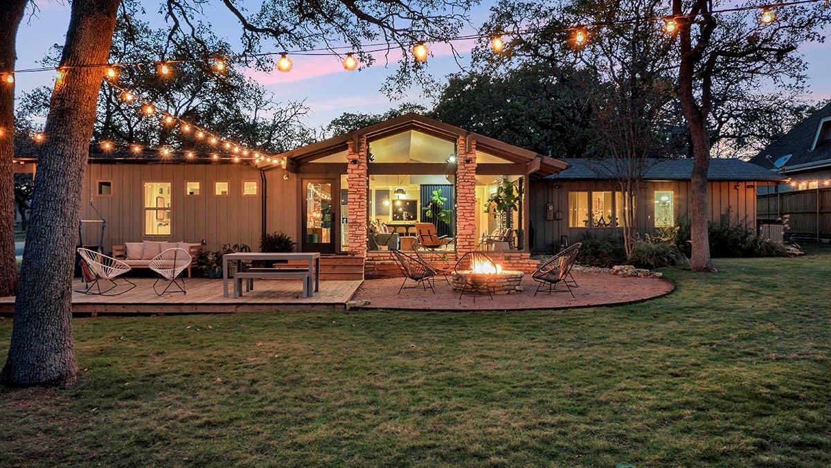 202 Tanglewood Dr, Fredericksburg, TX 78624