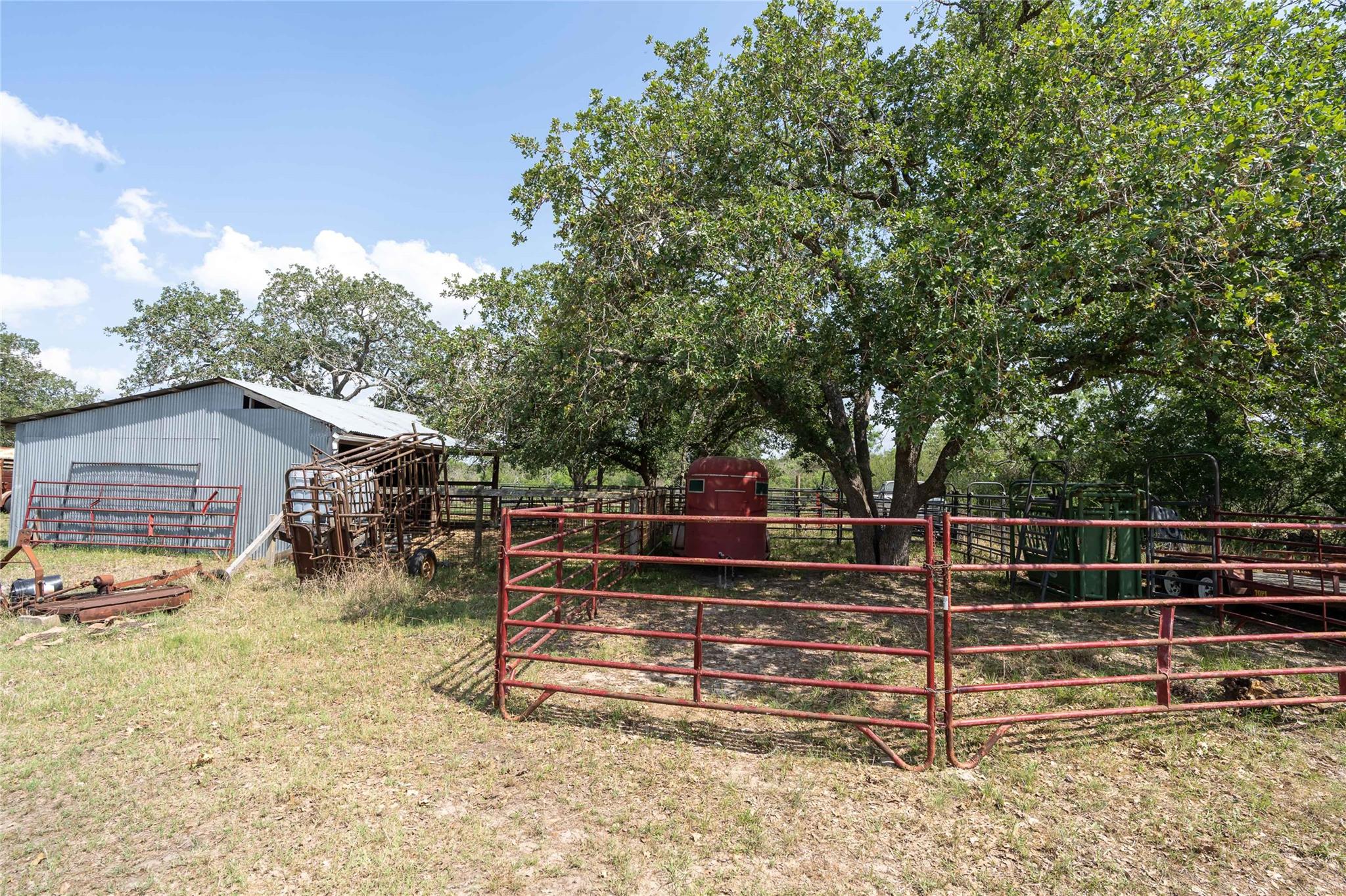 00 Gravel Pit Rd, Seguin, TX 78155