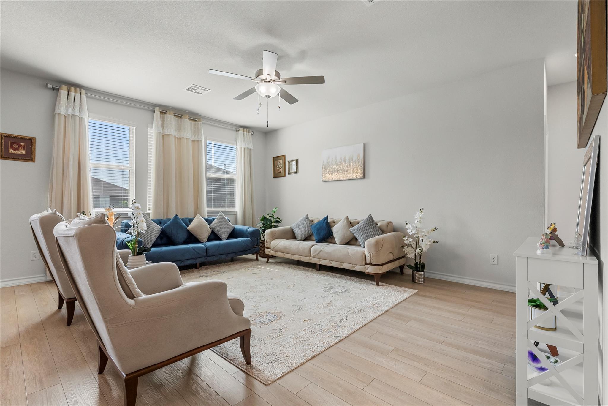 365 Capstone Rd, Liberty Hill, TX 78642