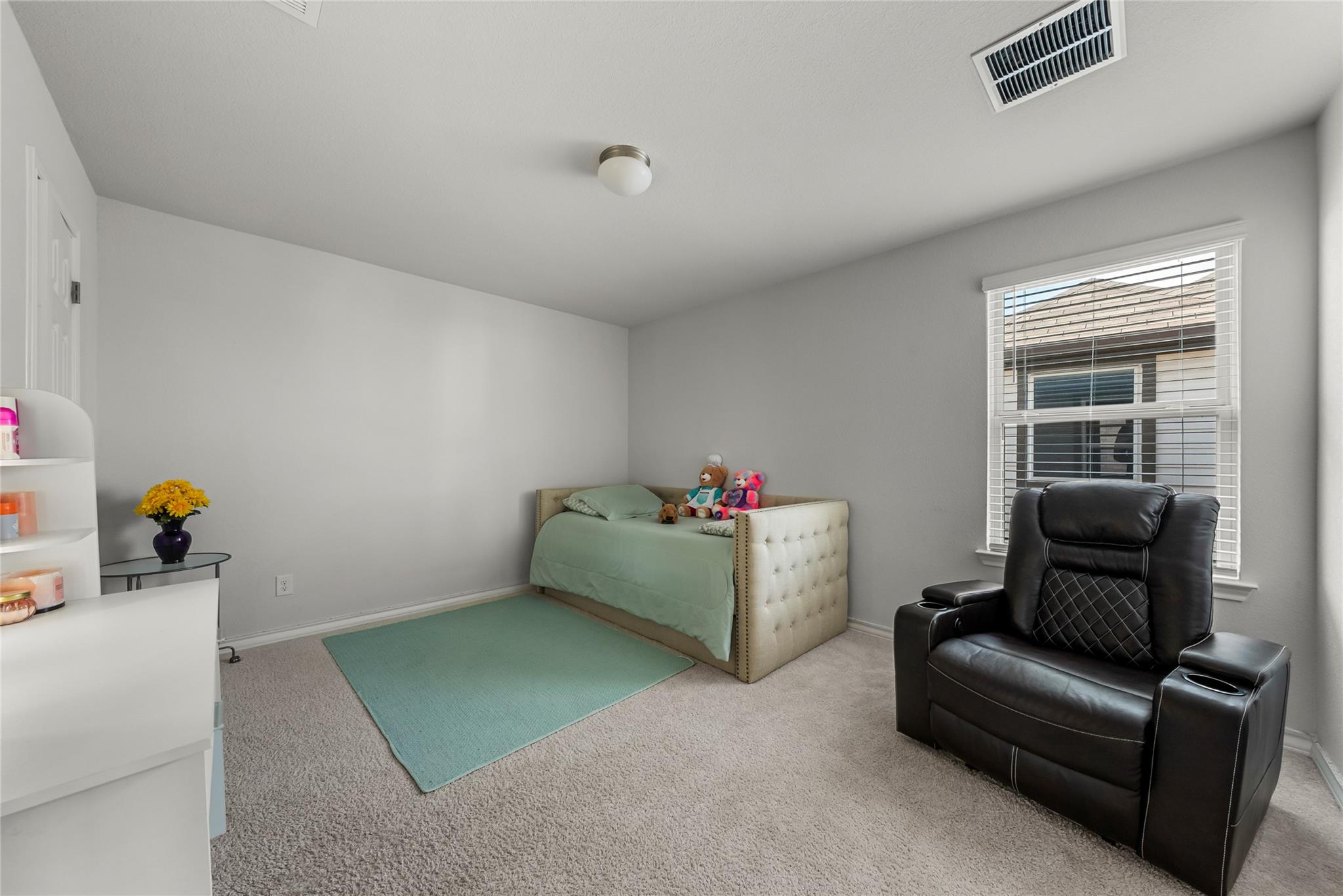365 Capstone Rd, Liberty Hill, TX 78642