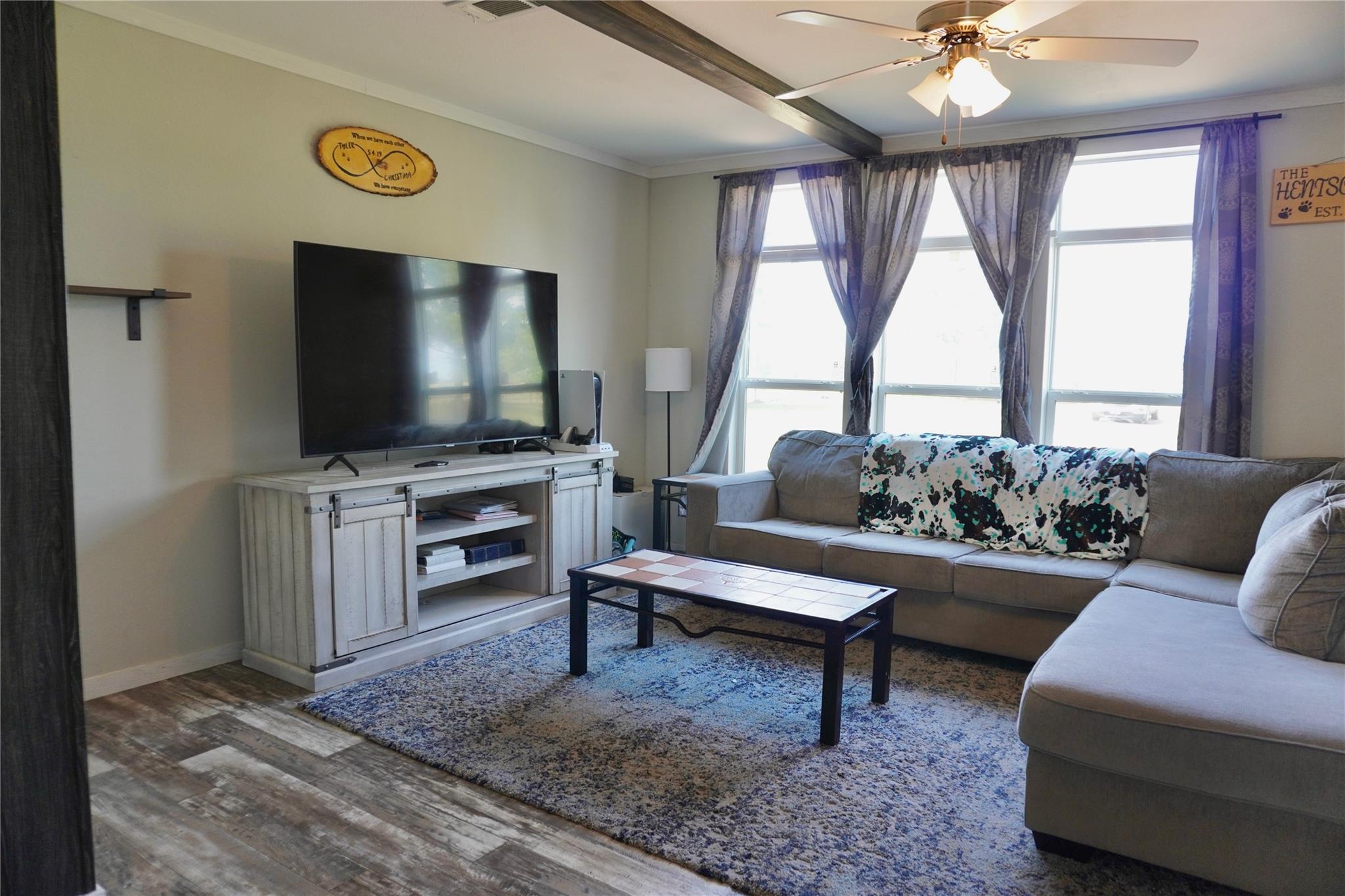 1048 County Road 402, Dime Box, TX 77853