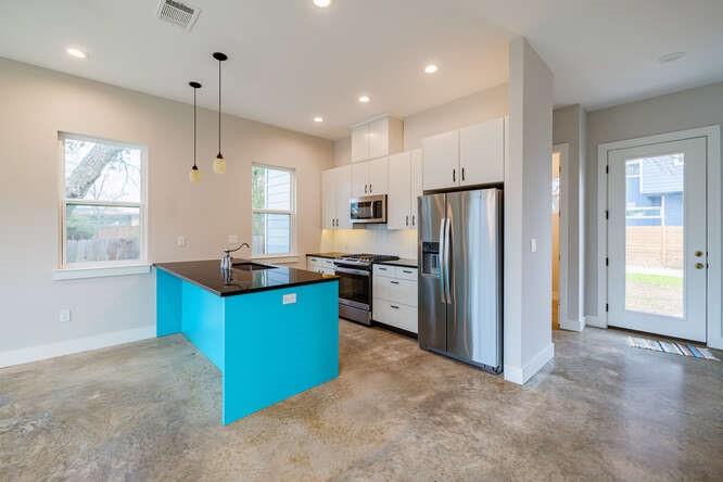 1105 Stobaugh St # 2, Austin, TX 78757