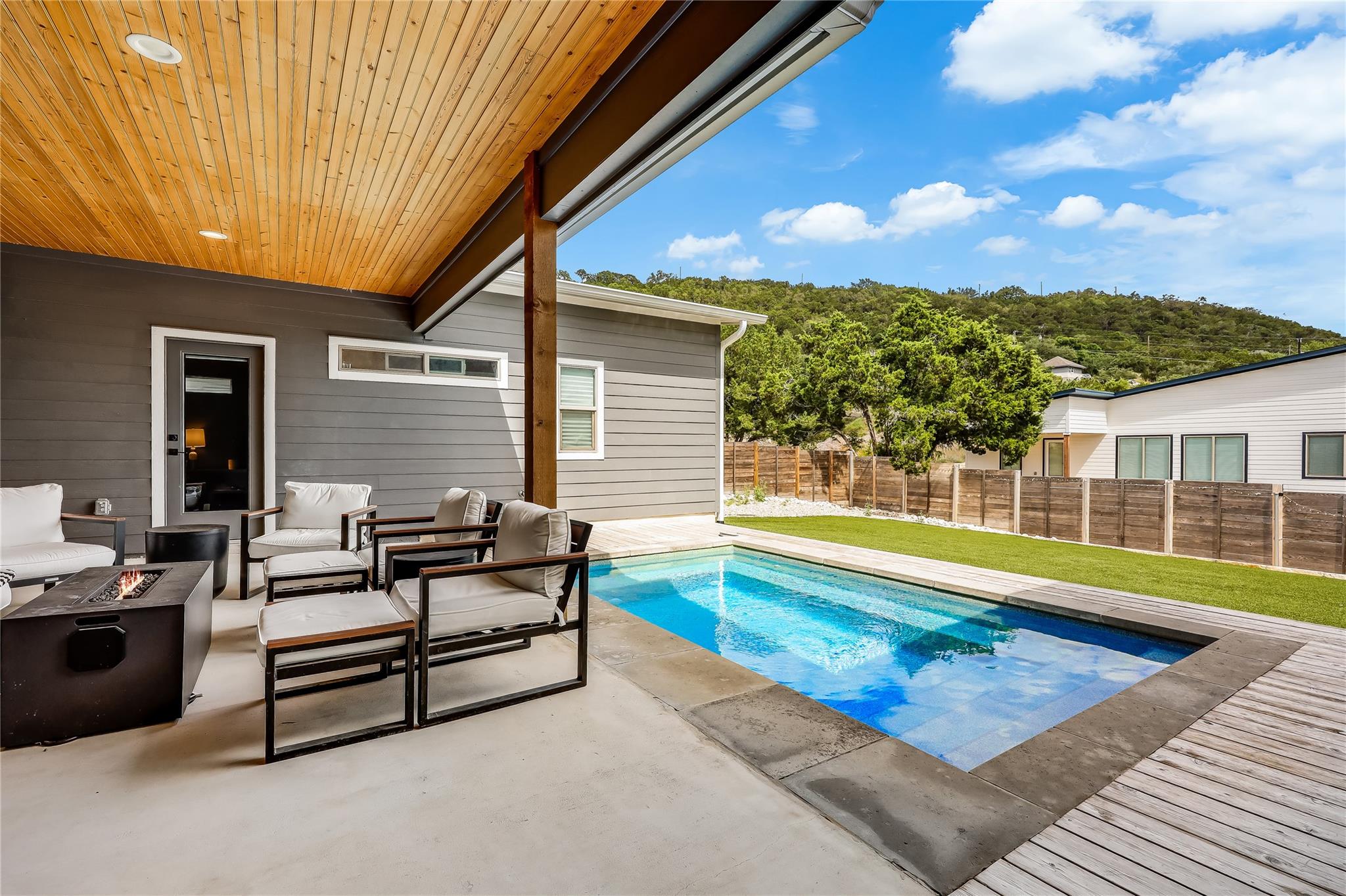 8603 Big Horn Cir, Lago Vista, TX 78645