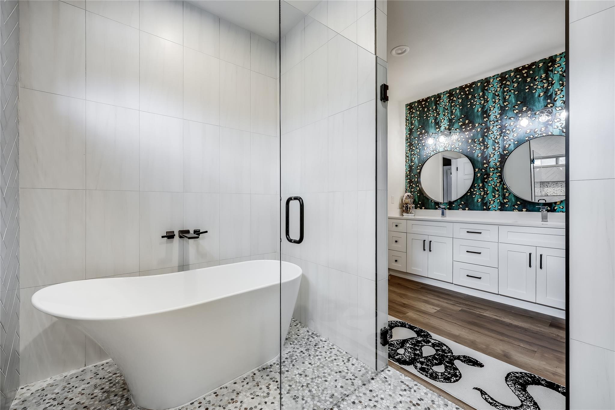 8603 Big Horn Cir, Lago Vista, TX 78645