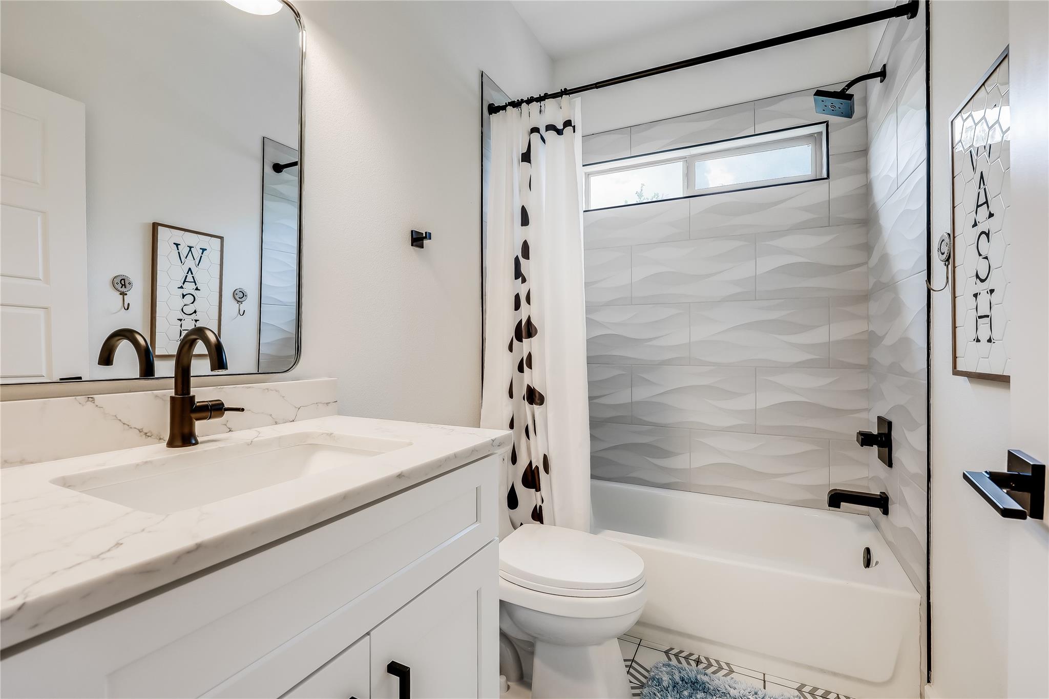 8603 Big Horn Cir, Lago Vista, TX 78645