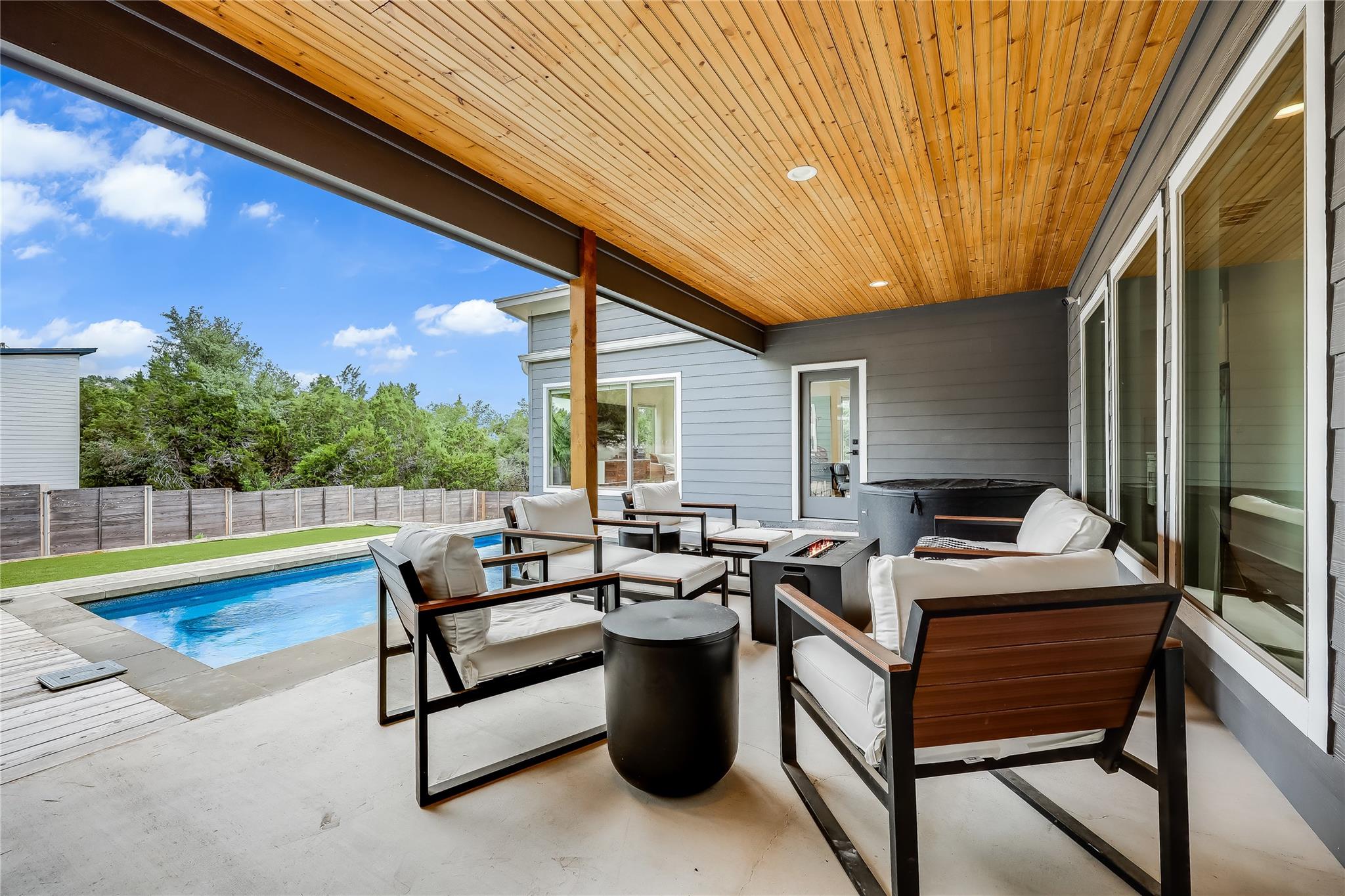 8603 Big Horn Cir, Lago Vista, TX 78645