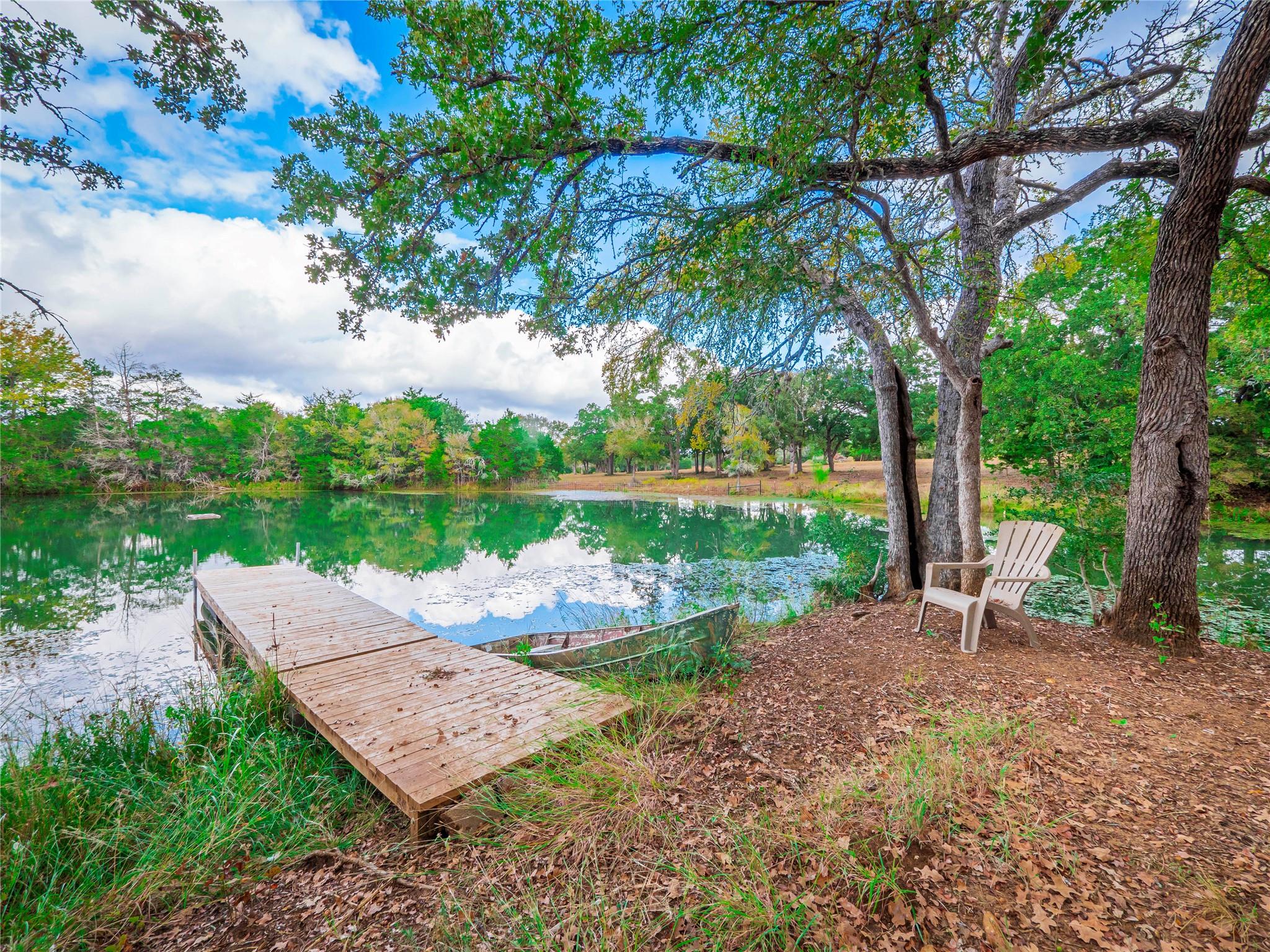 584 Old Antioch Rd, Smithville, TX 78957