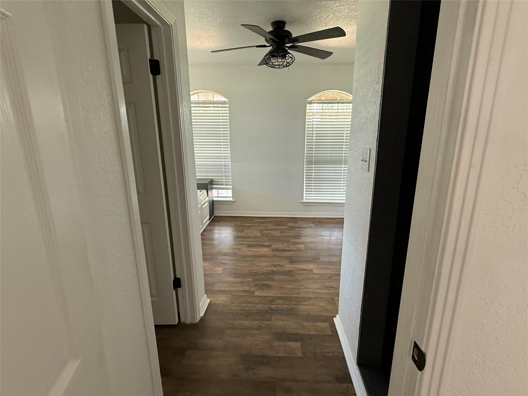 584 Old Antioch Rd, Smithville, TX 78957