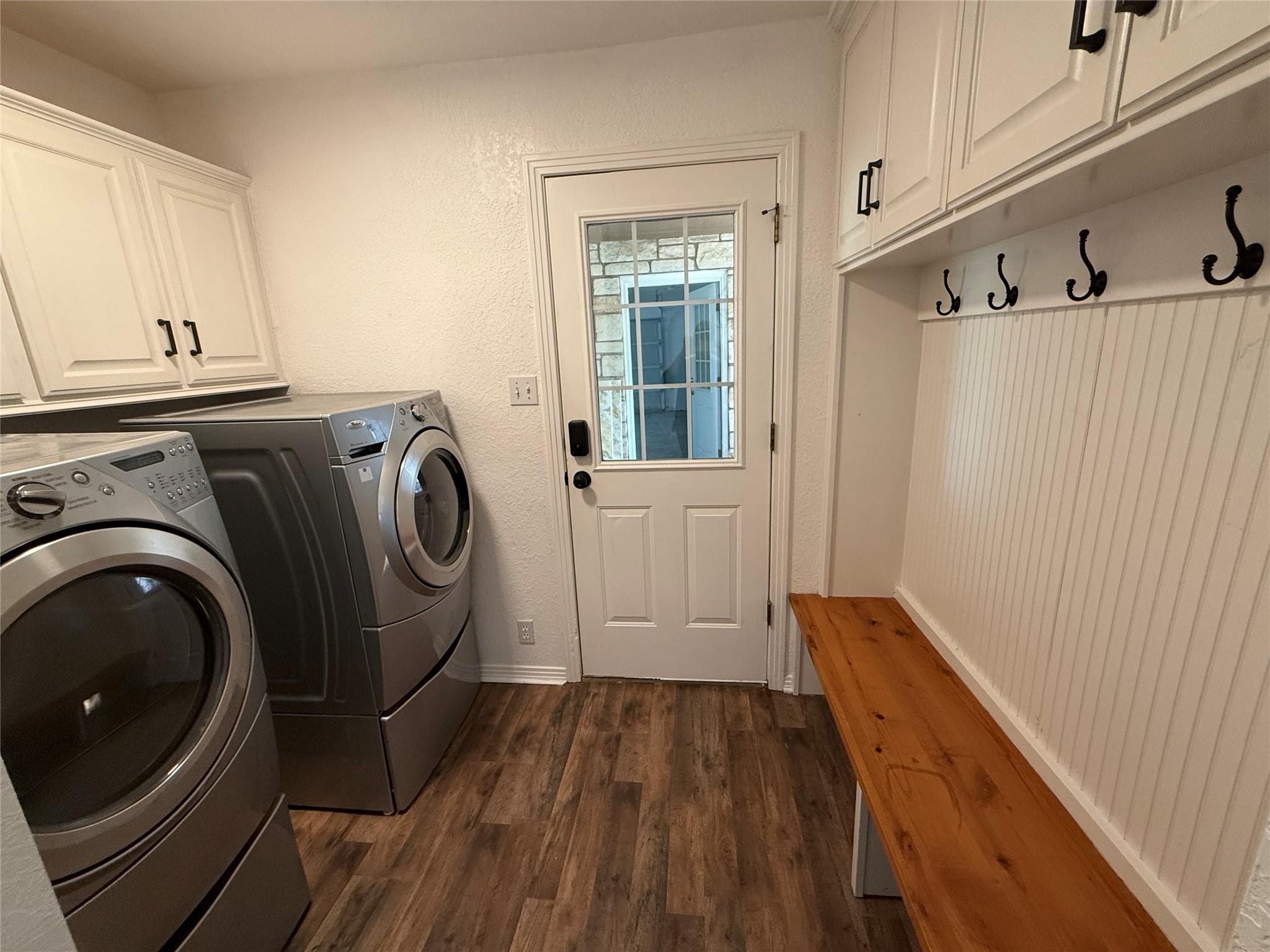 584 Old Antioch Rd, Smithville, TX 78957