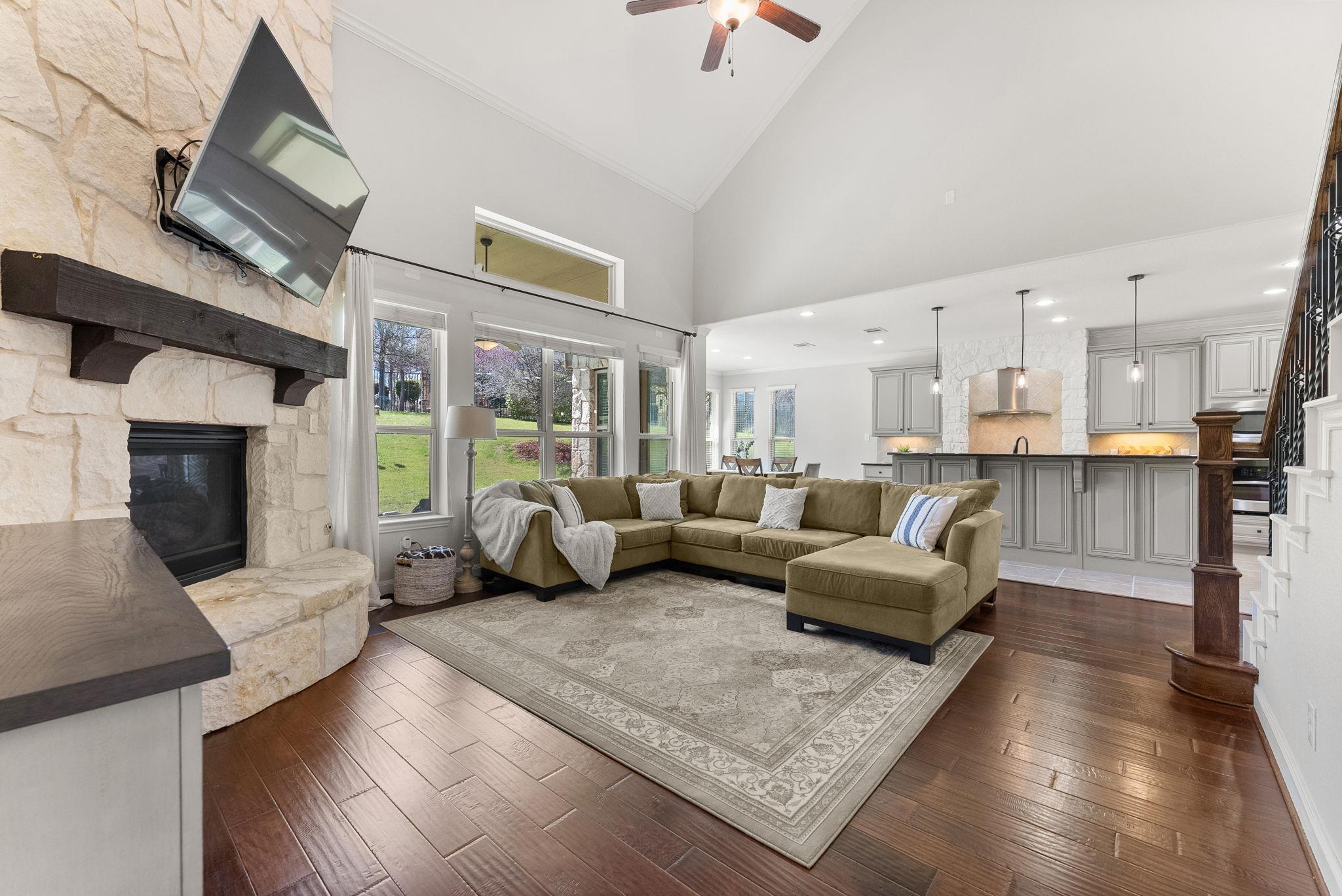 106 Princes Ct, Austin, TX 78738