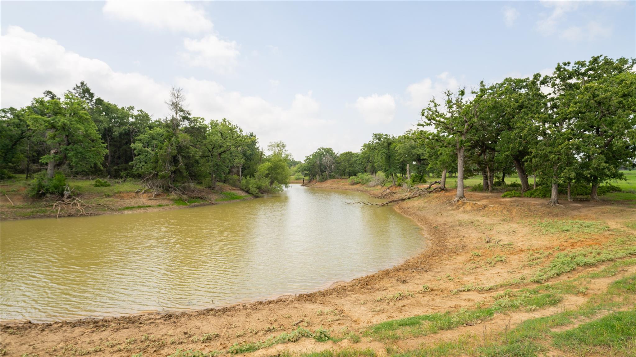 624 County Road 306, Rockdale, TX 76567