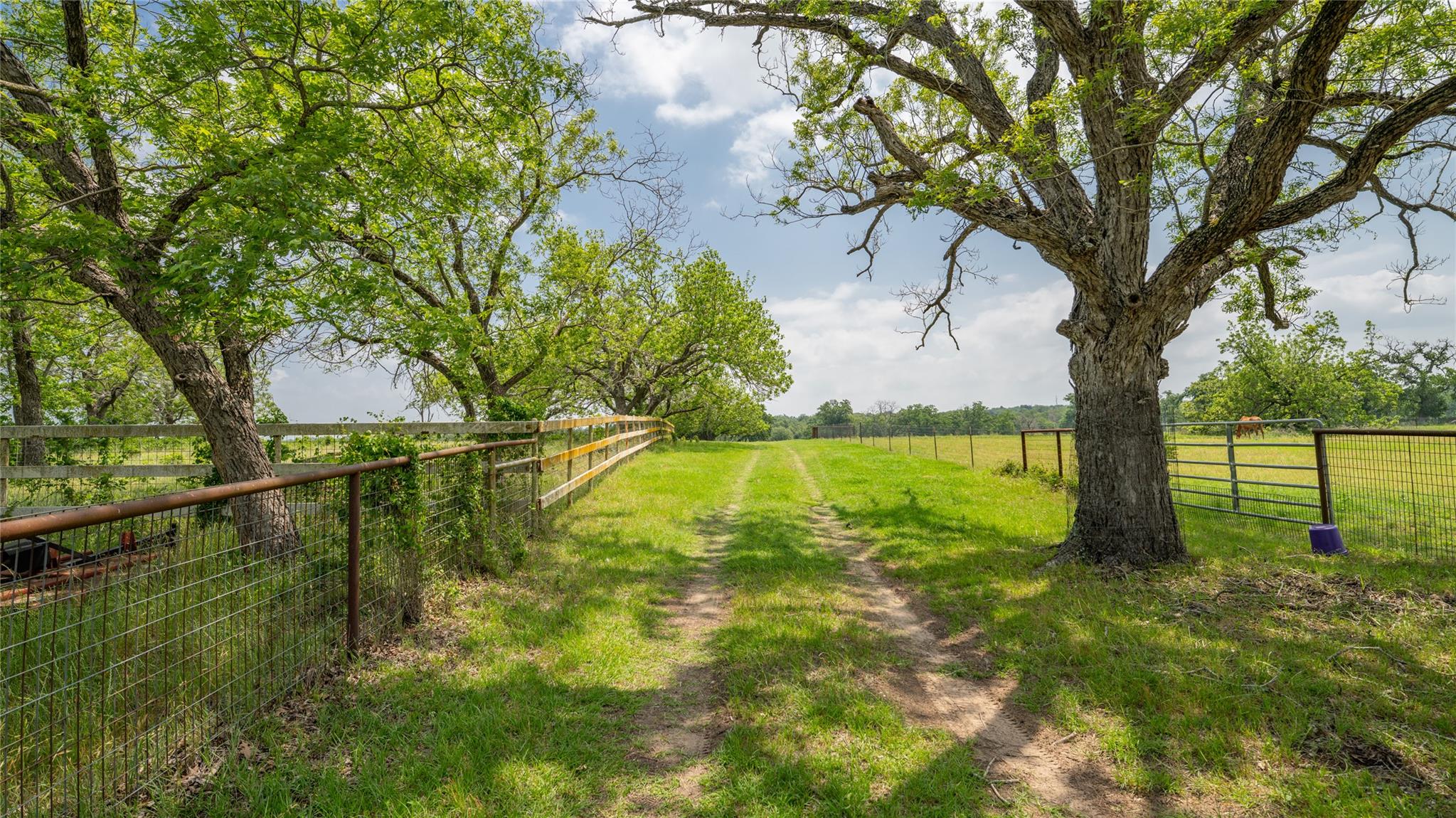 624 County Road 306, Rockdale, TX 76567