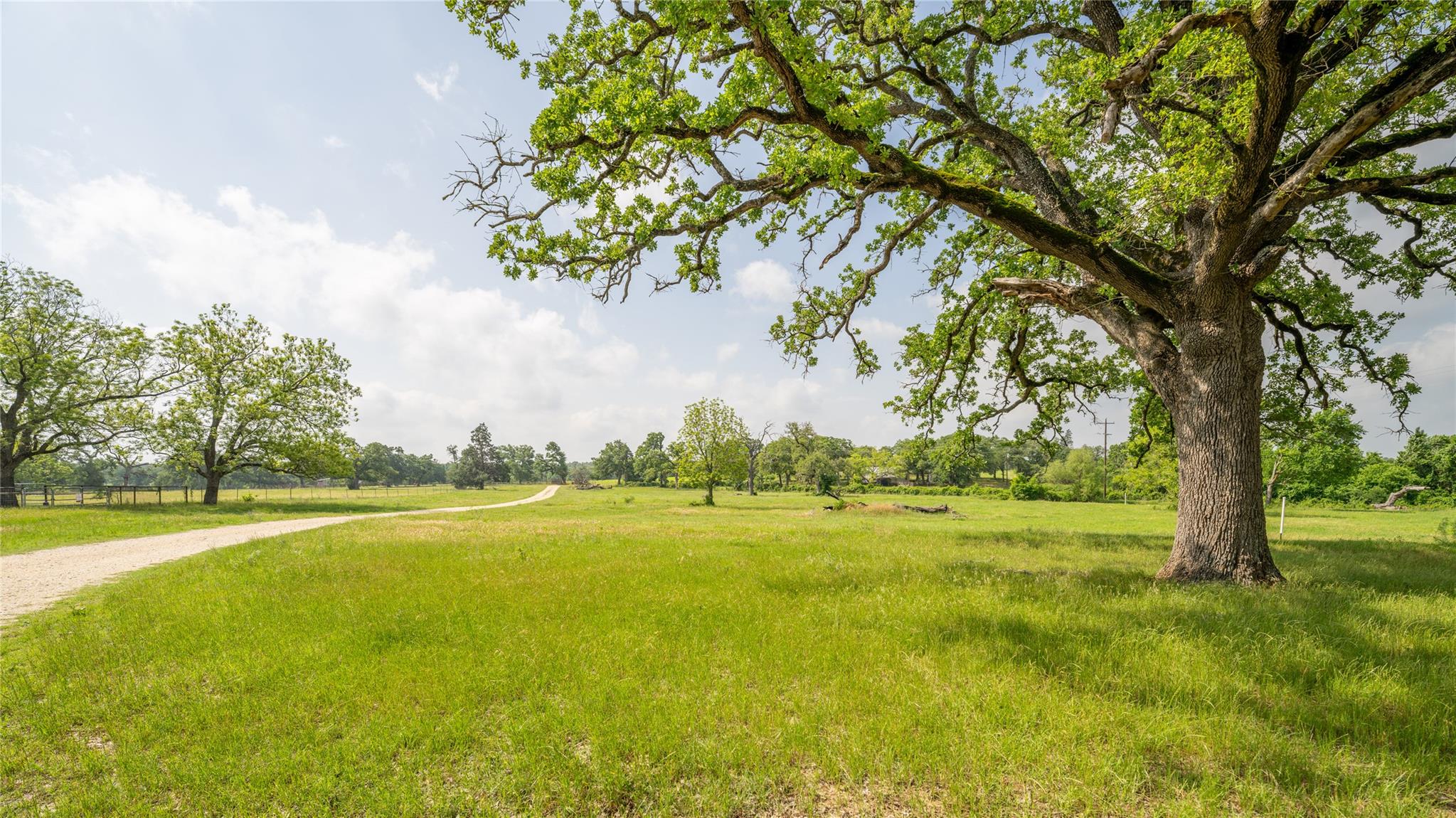 624 County Road 306, Rockdale, TX 76567