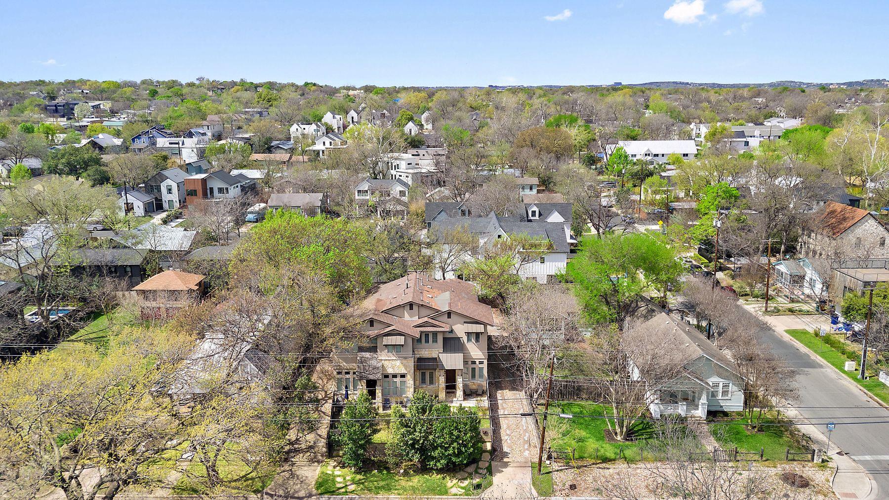 2002 Kinney Ave # B, Austin, TX 78704