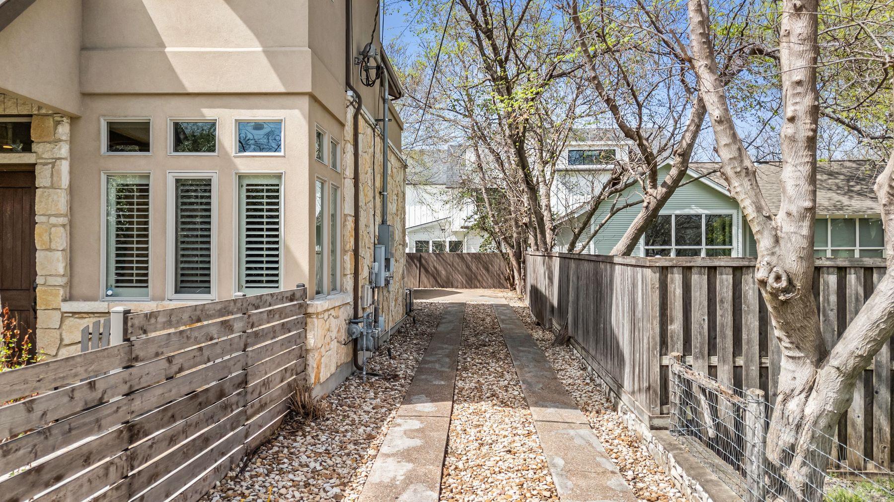 2002 Kinney Ave # B, Austin, TX 78704