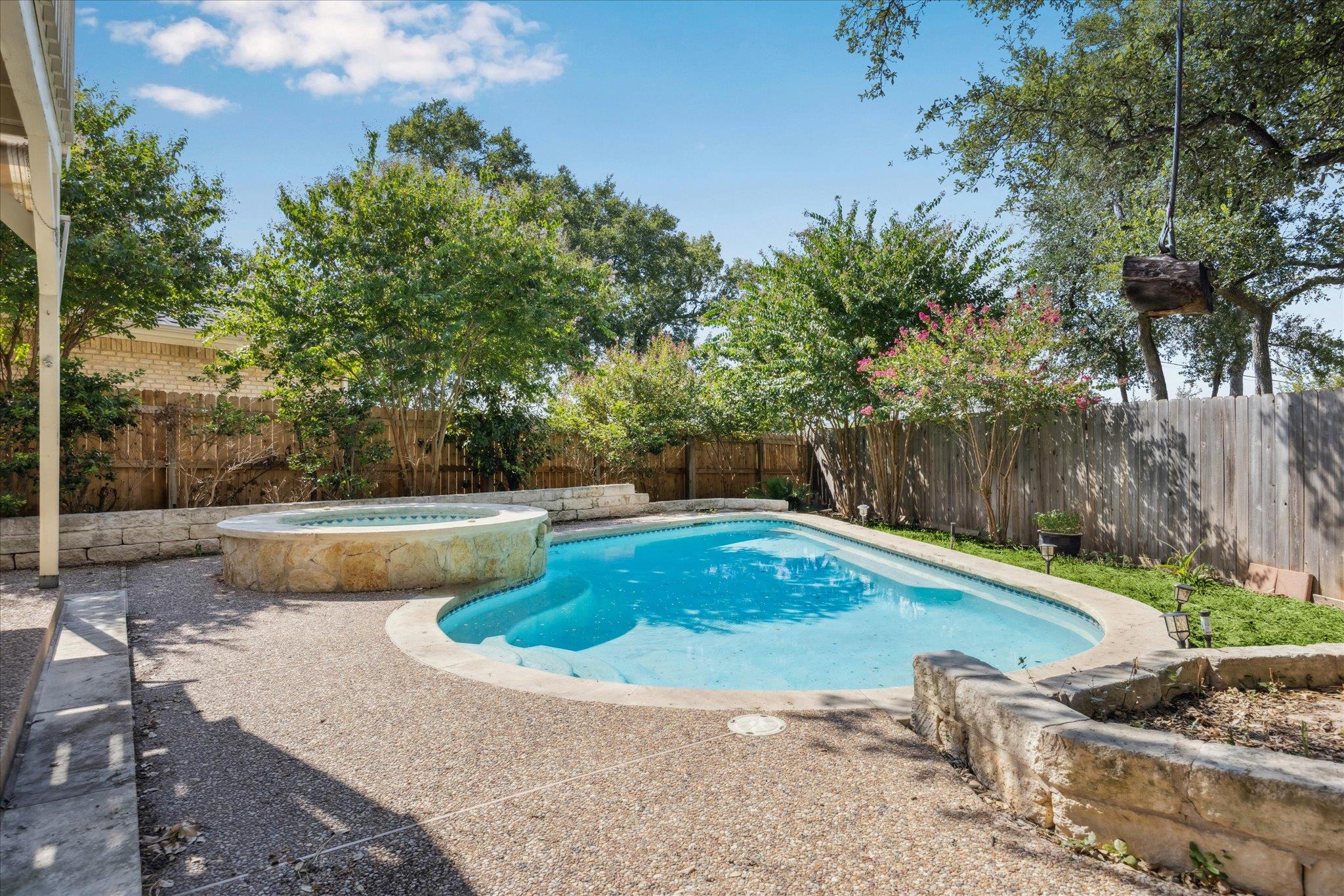 6104 Nashua Ct, Austin, TX 78746