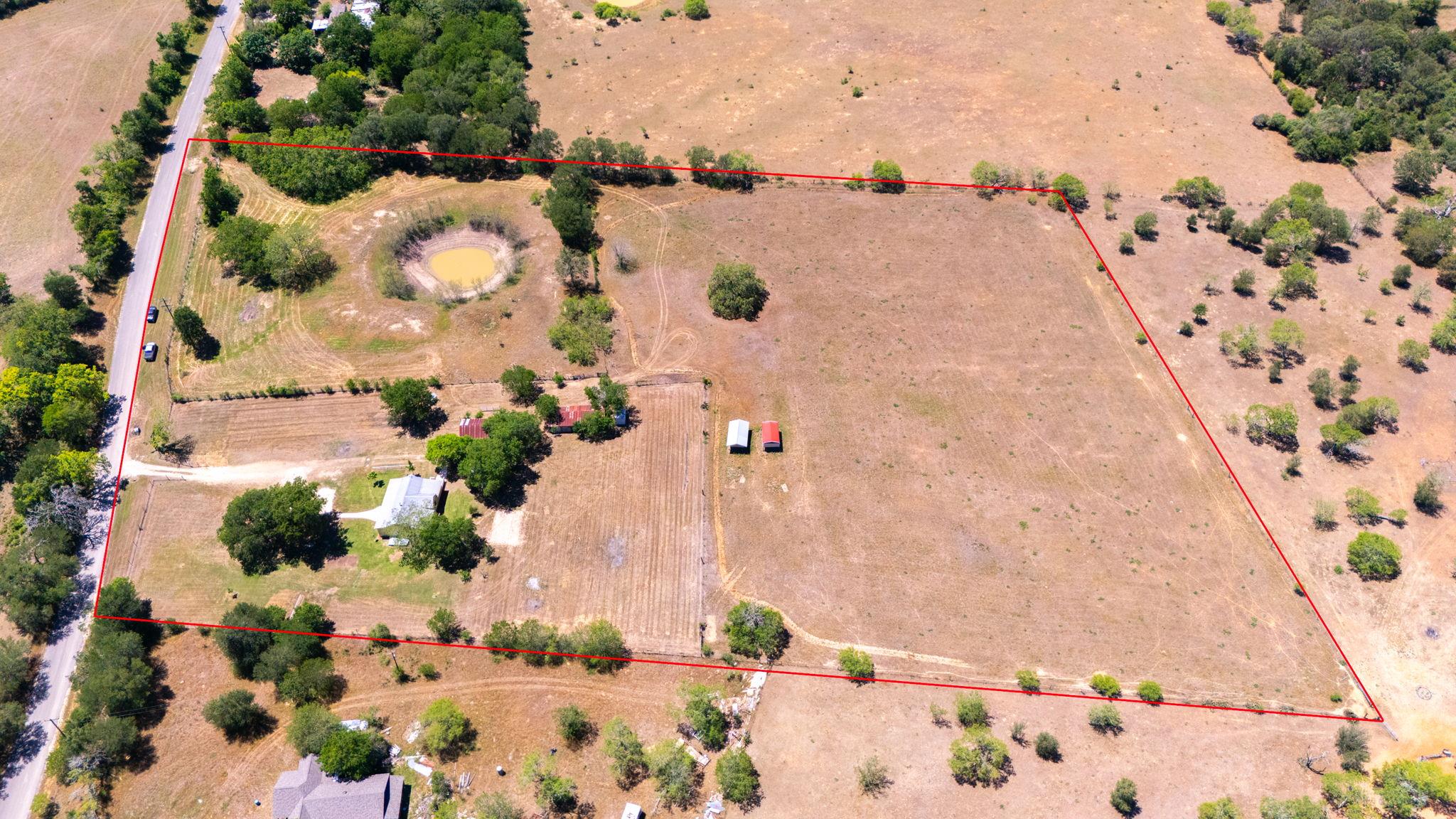 395 Dale Ln, Dale, TX 78616