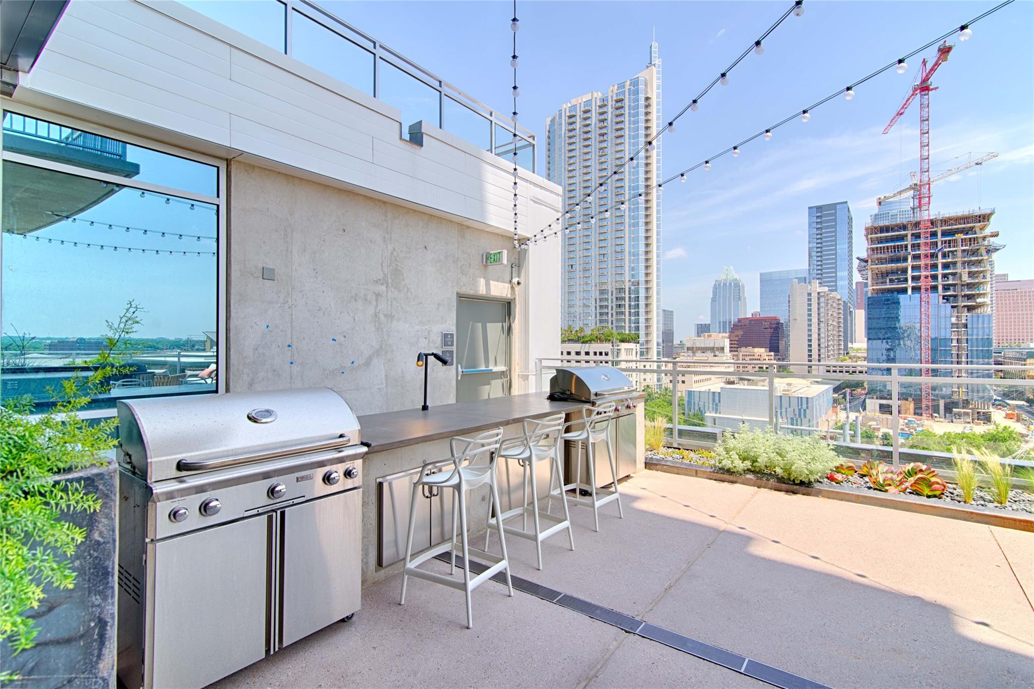 222 West Ave # 2710, Austin, TX 78701