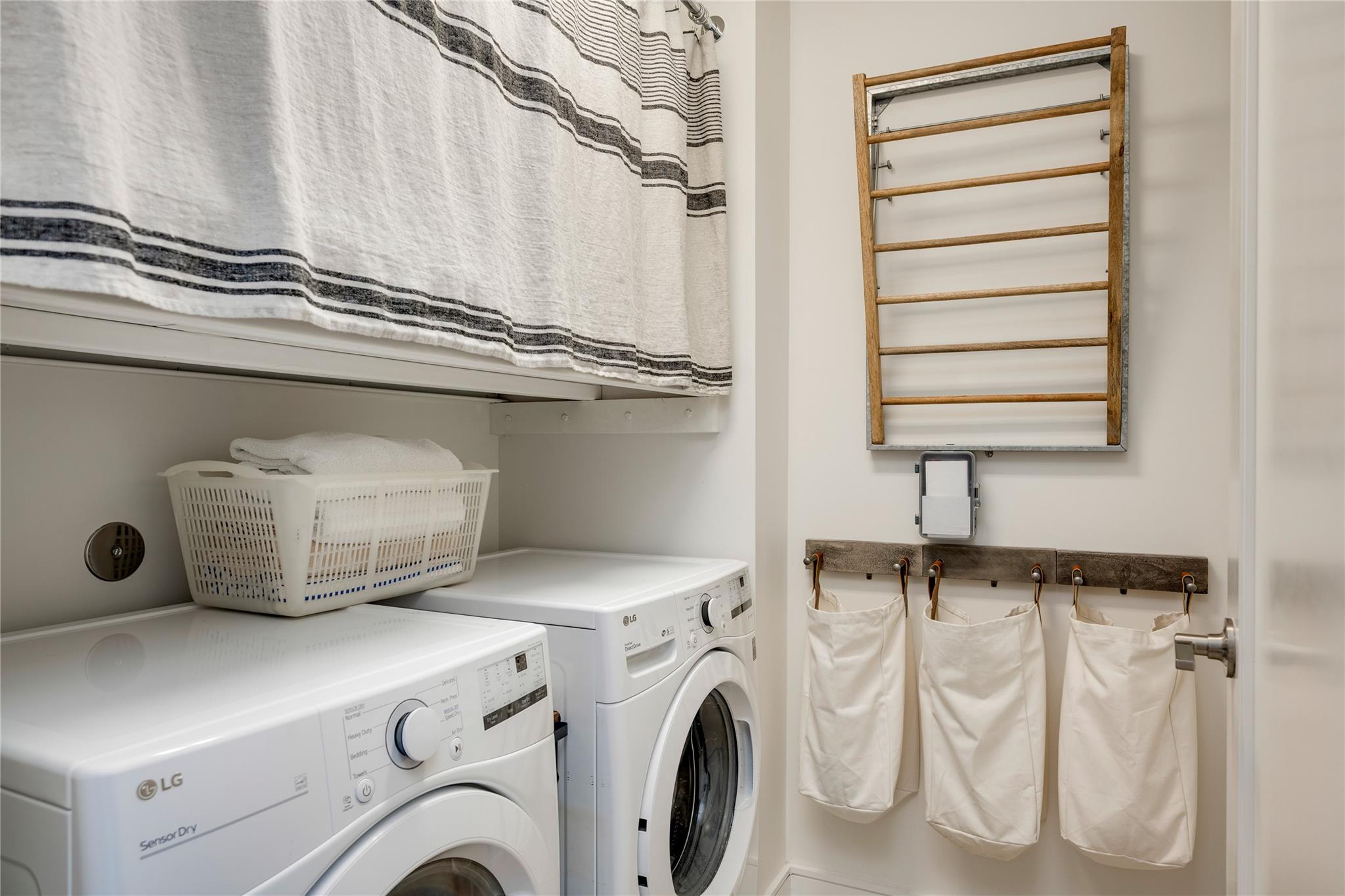 222 West Ave # 2710, Austin, TX 78701