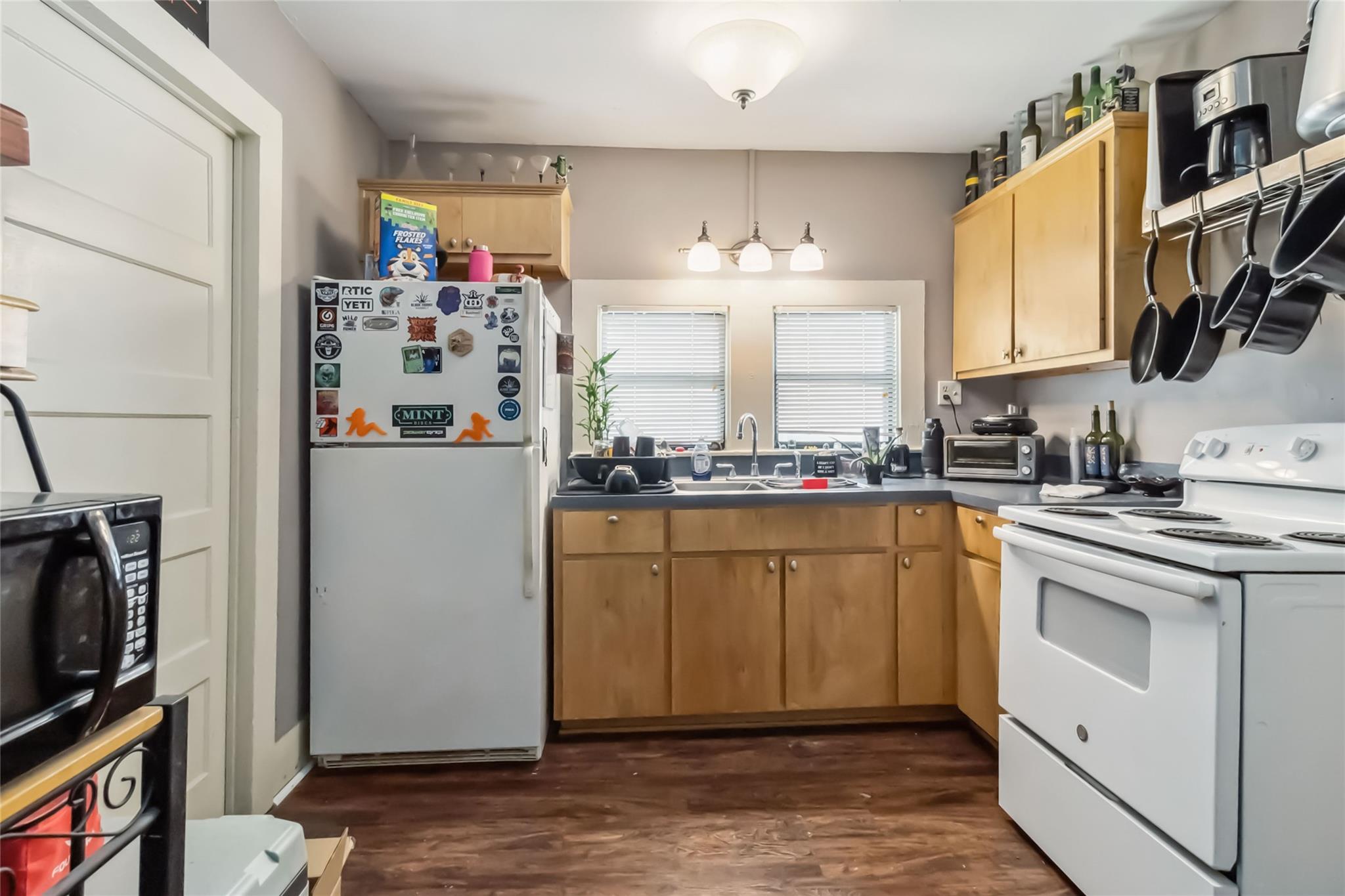 300 Bishop St, Smithville, TX 78957