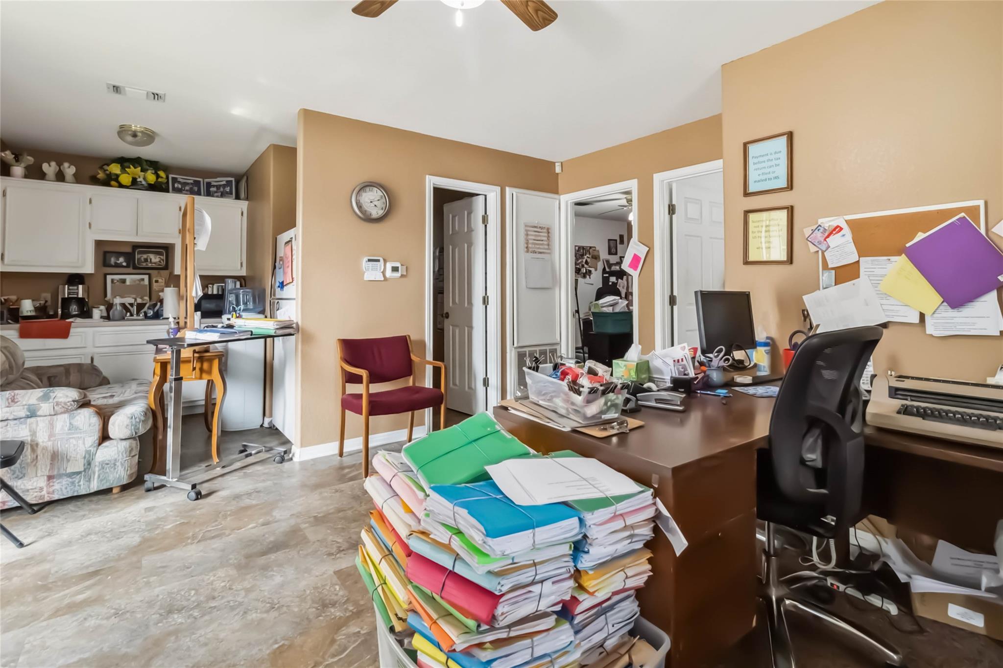 300 Bishop St, Smithville, TX 78957