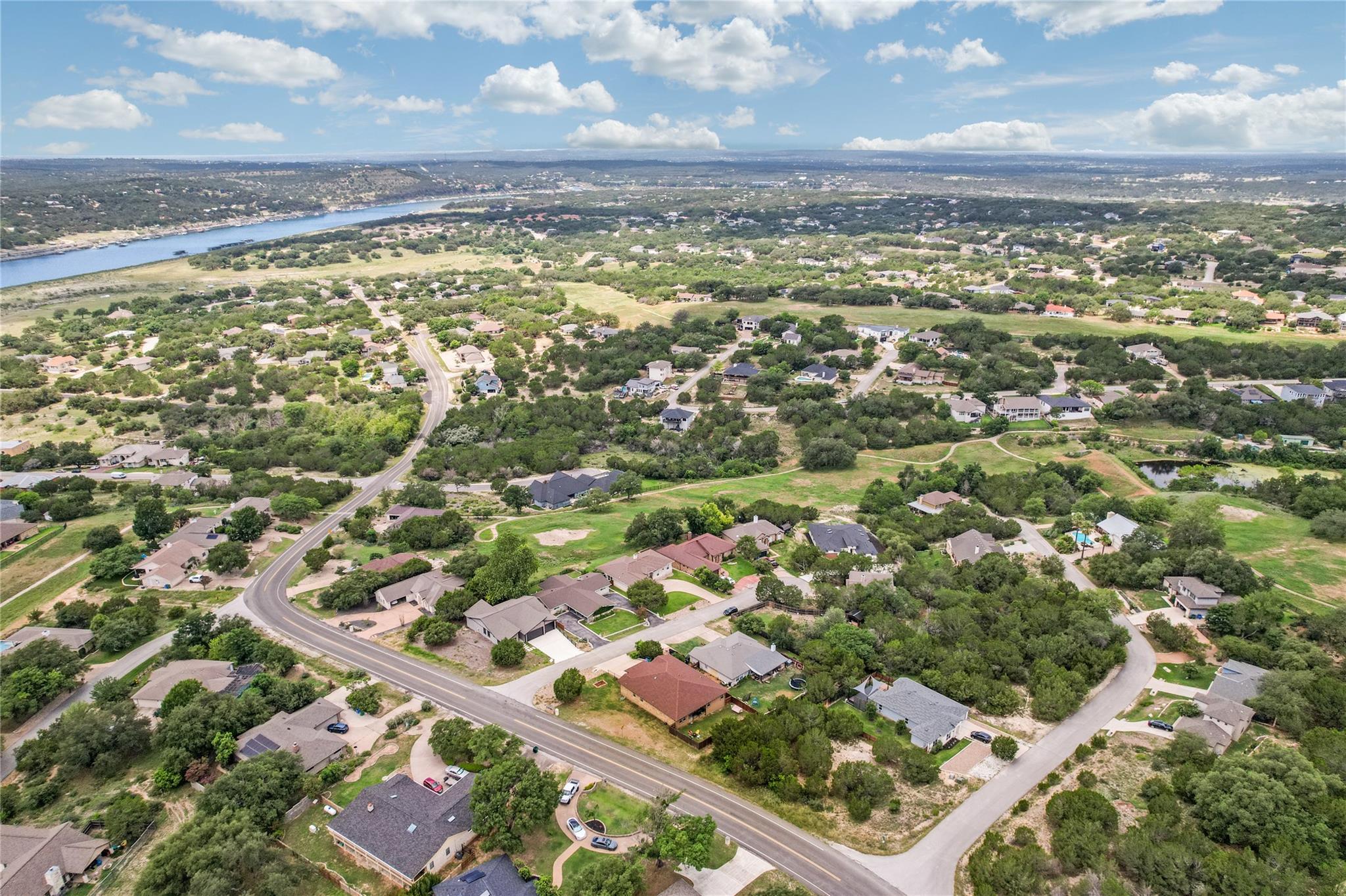 2801 Douglas Cv, Lago Vista, TX 78645