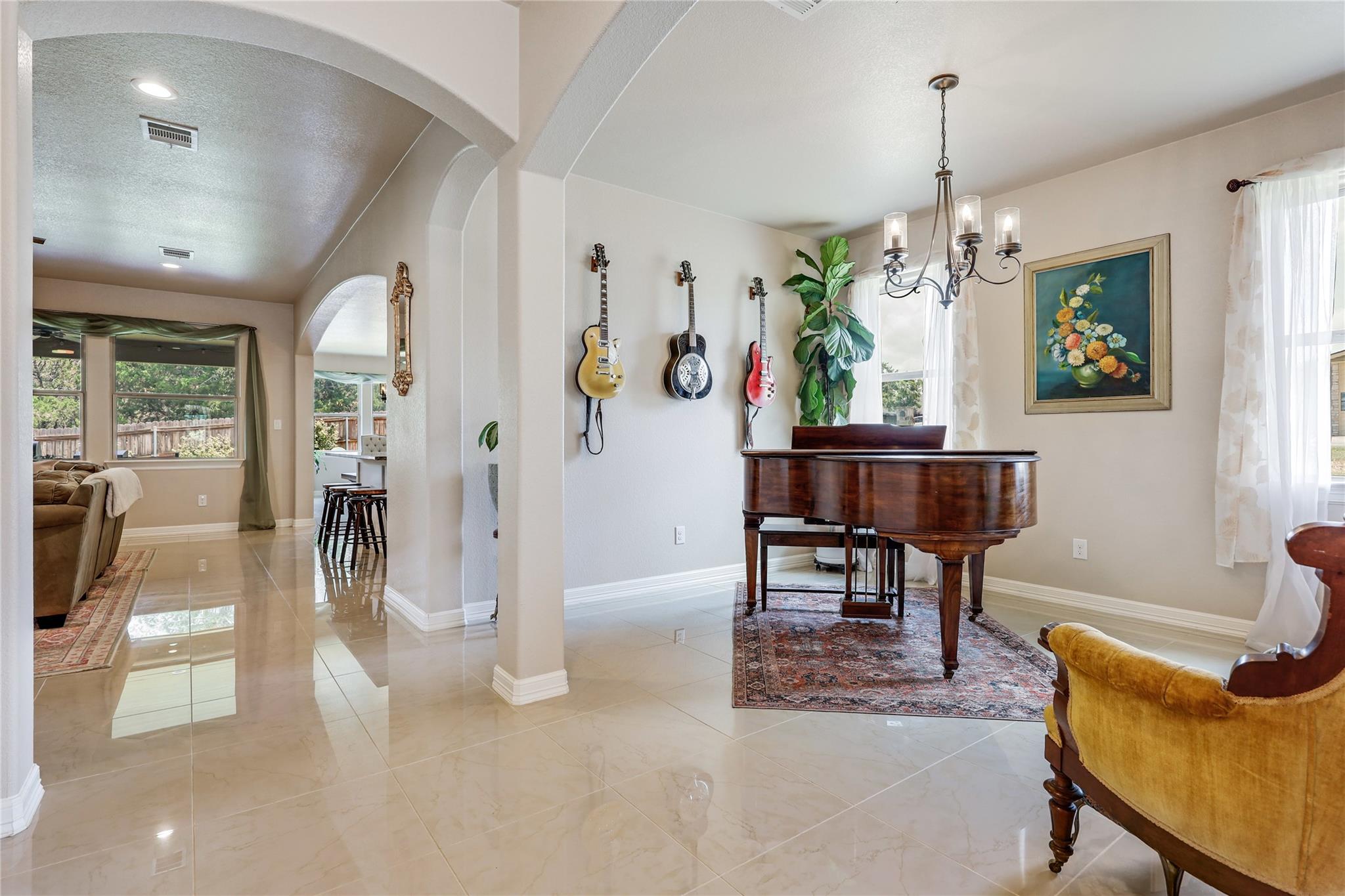 2801 Douglas Cv, Lago Vista, TX 78645