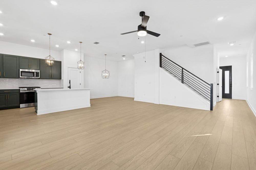 1020 Lucinda Williams Dr, Austin, TX 78744