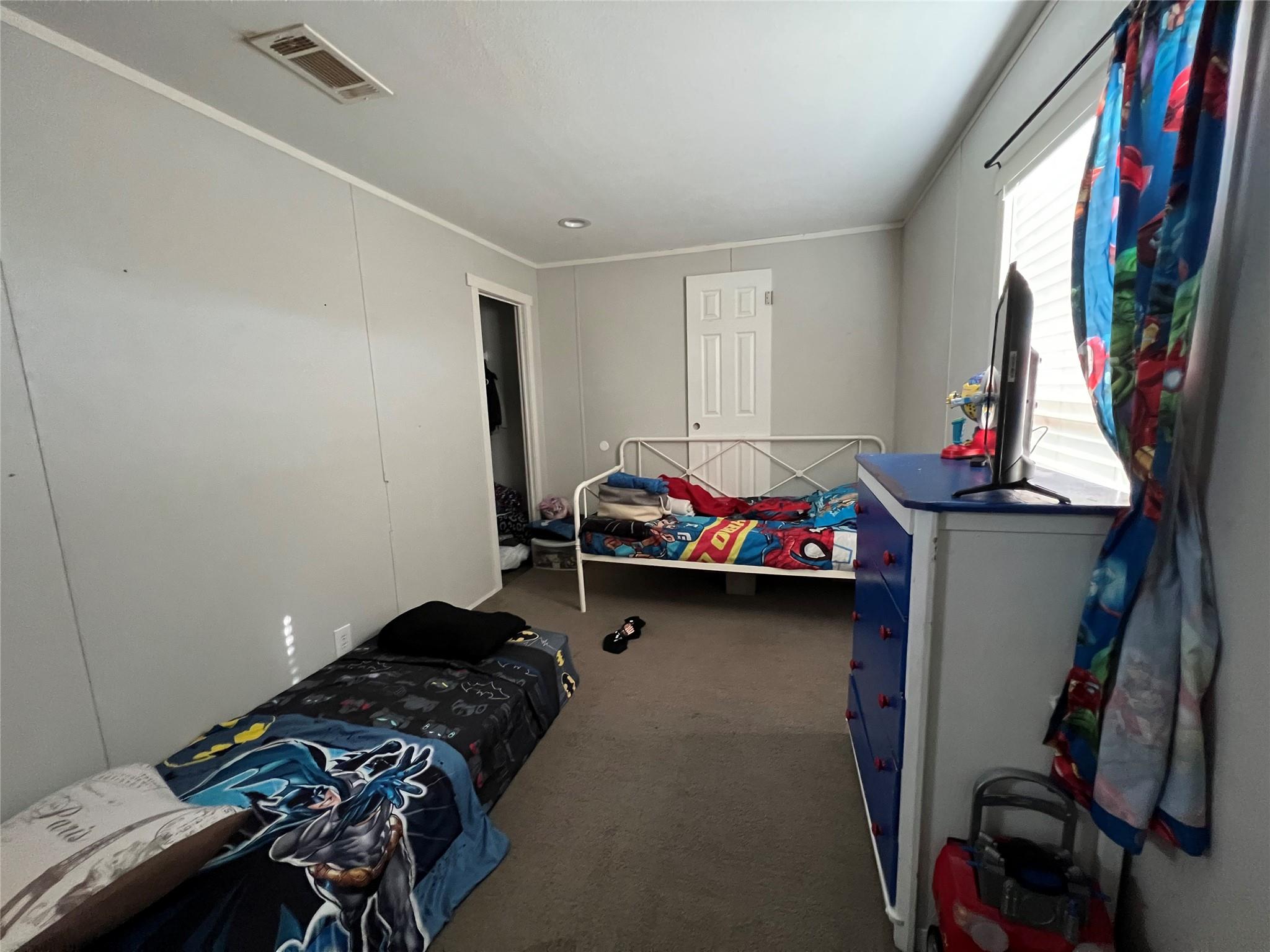 137 2nd Ave, Taylor, TX 76574