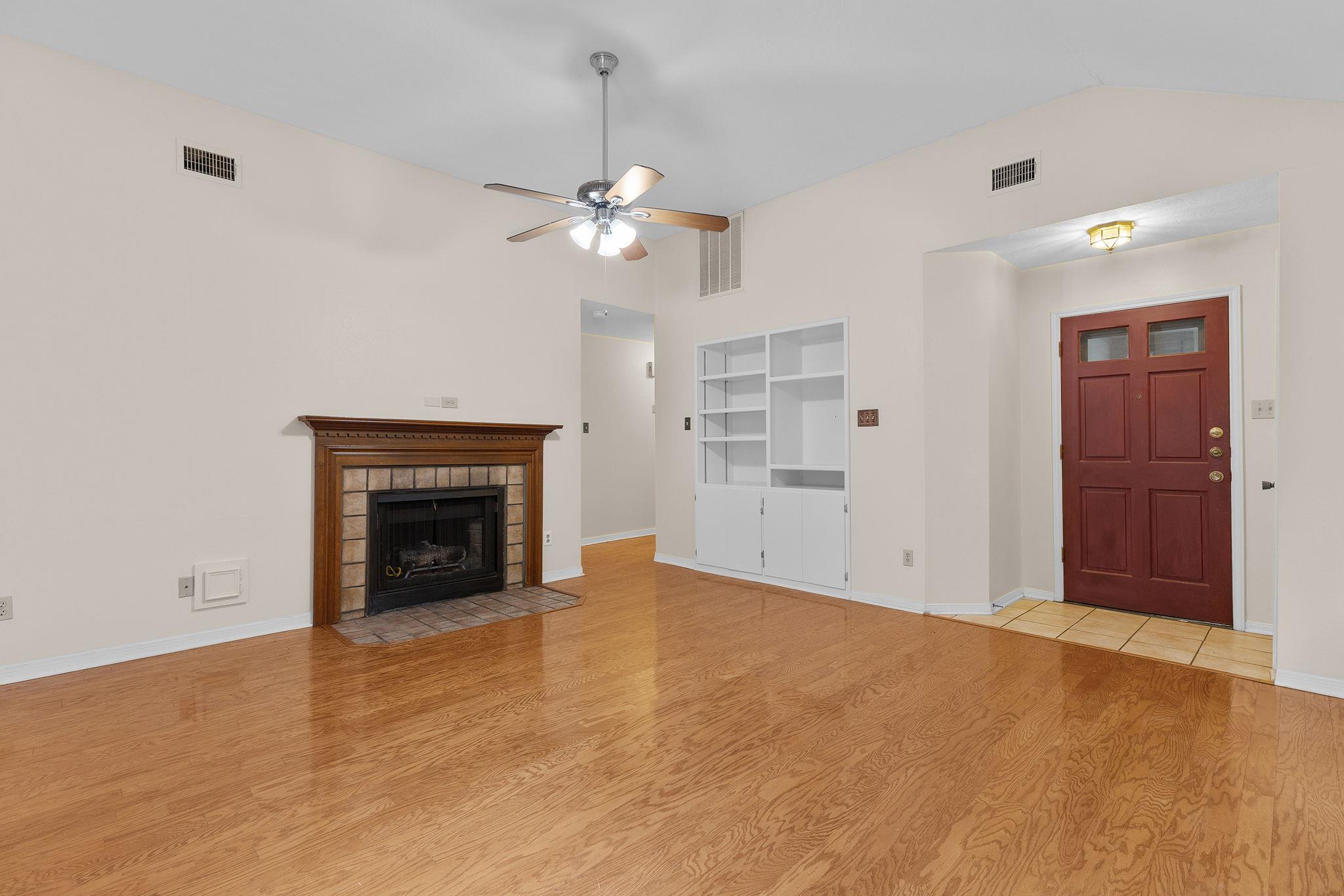 1706 Whitney Way, Austin, TX 78741