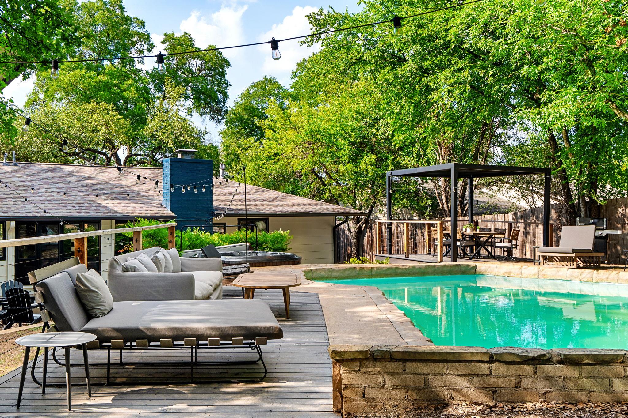 2209 Forest Bend Dr, Austin, TX 78704