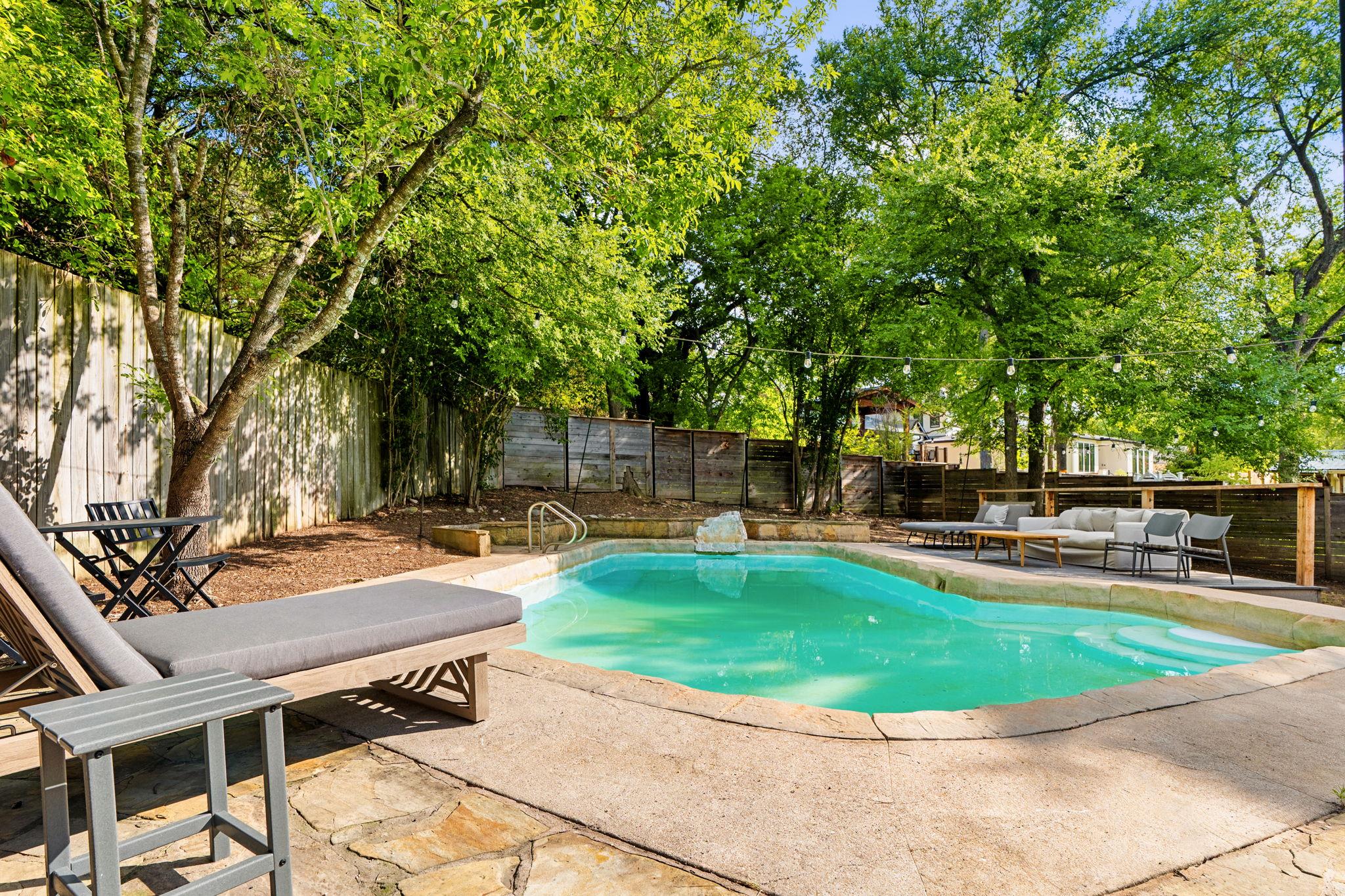 2209 Forest Bend Dr, Austin, TX 78704