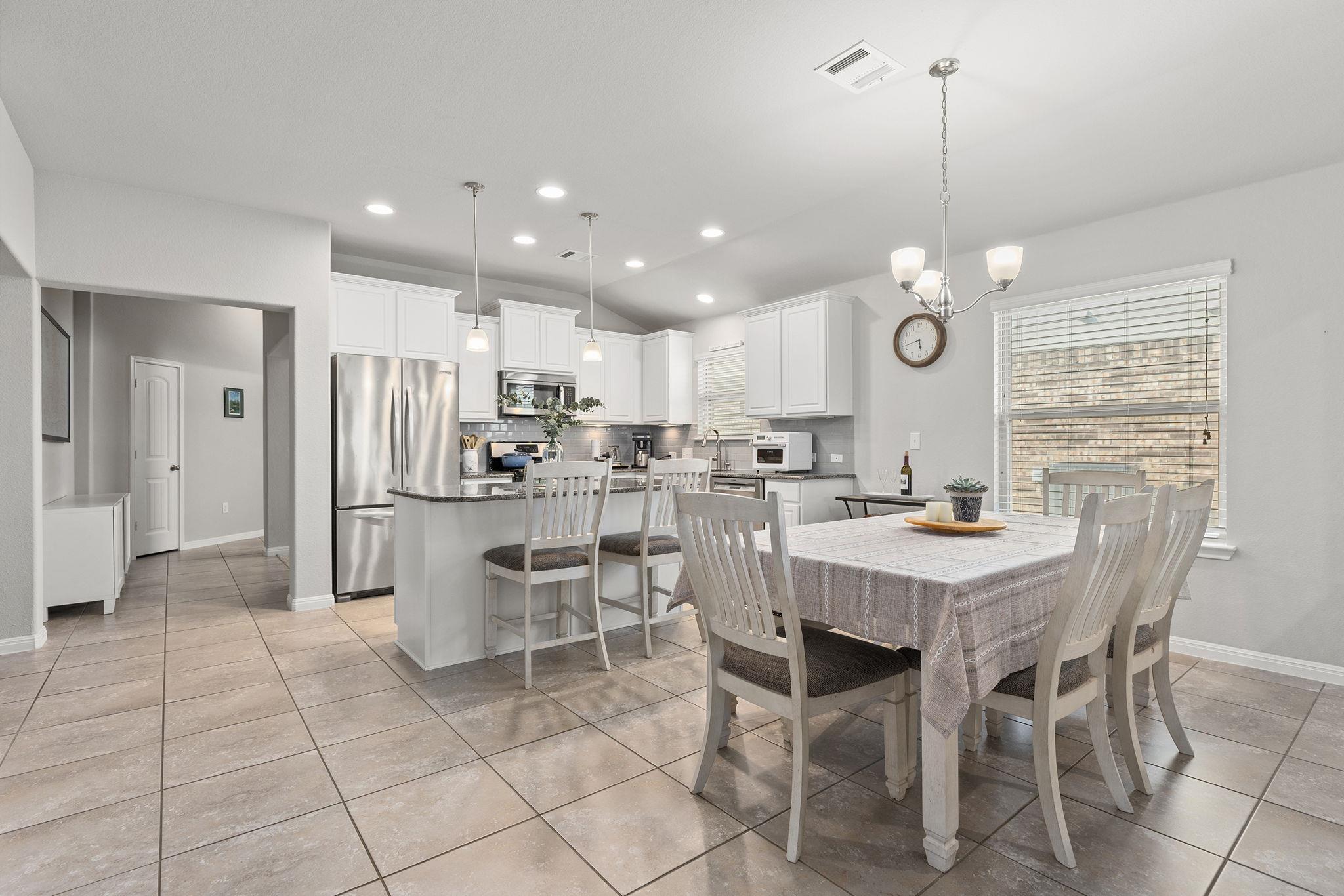 516 Heinatz Flat Ln, Leander, TX 78641