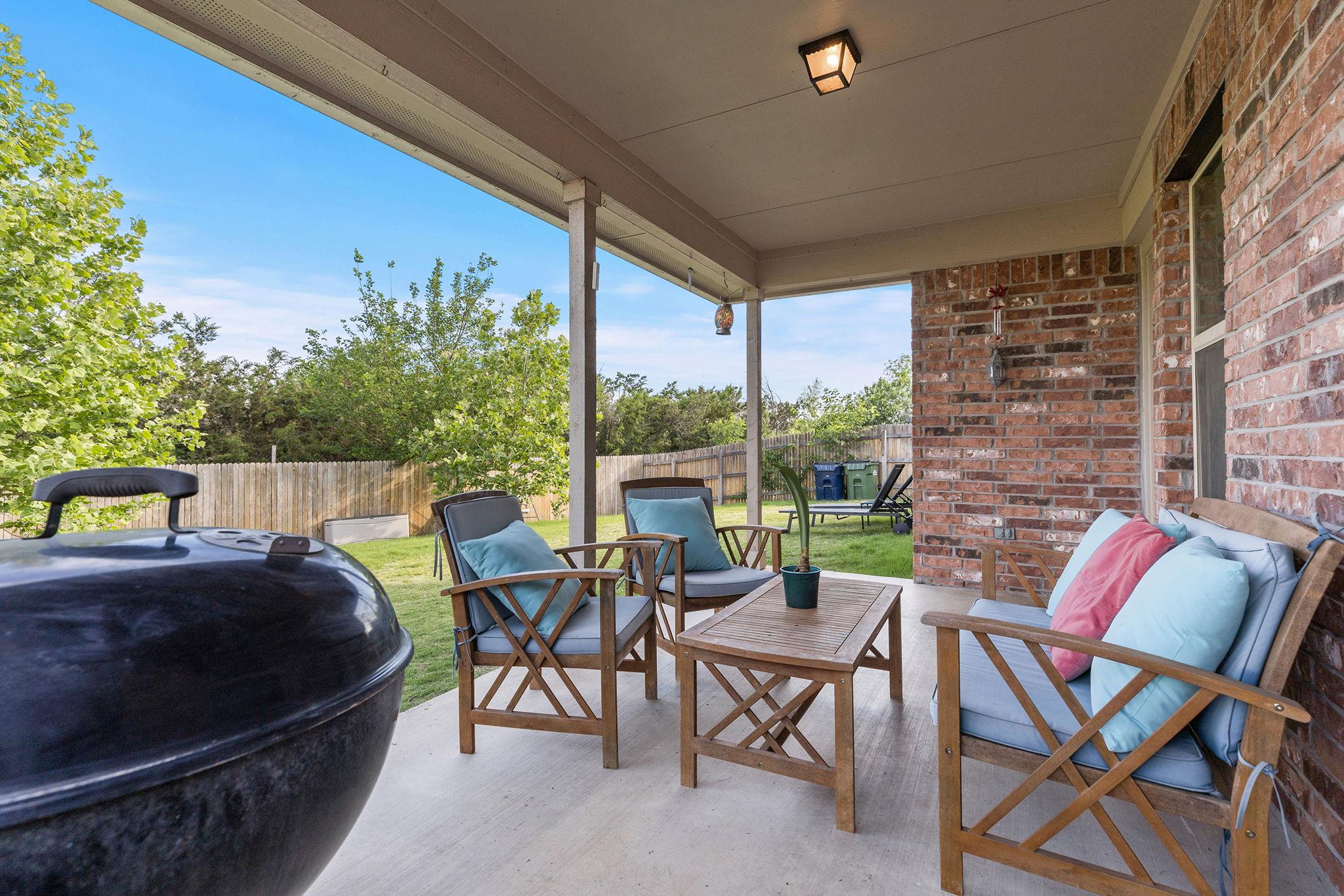 516 Heinatz Flat Ln, Leander, TX 78641