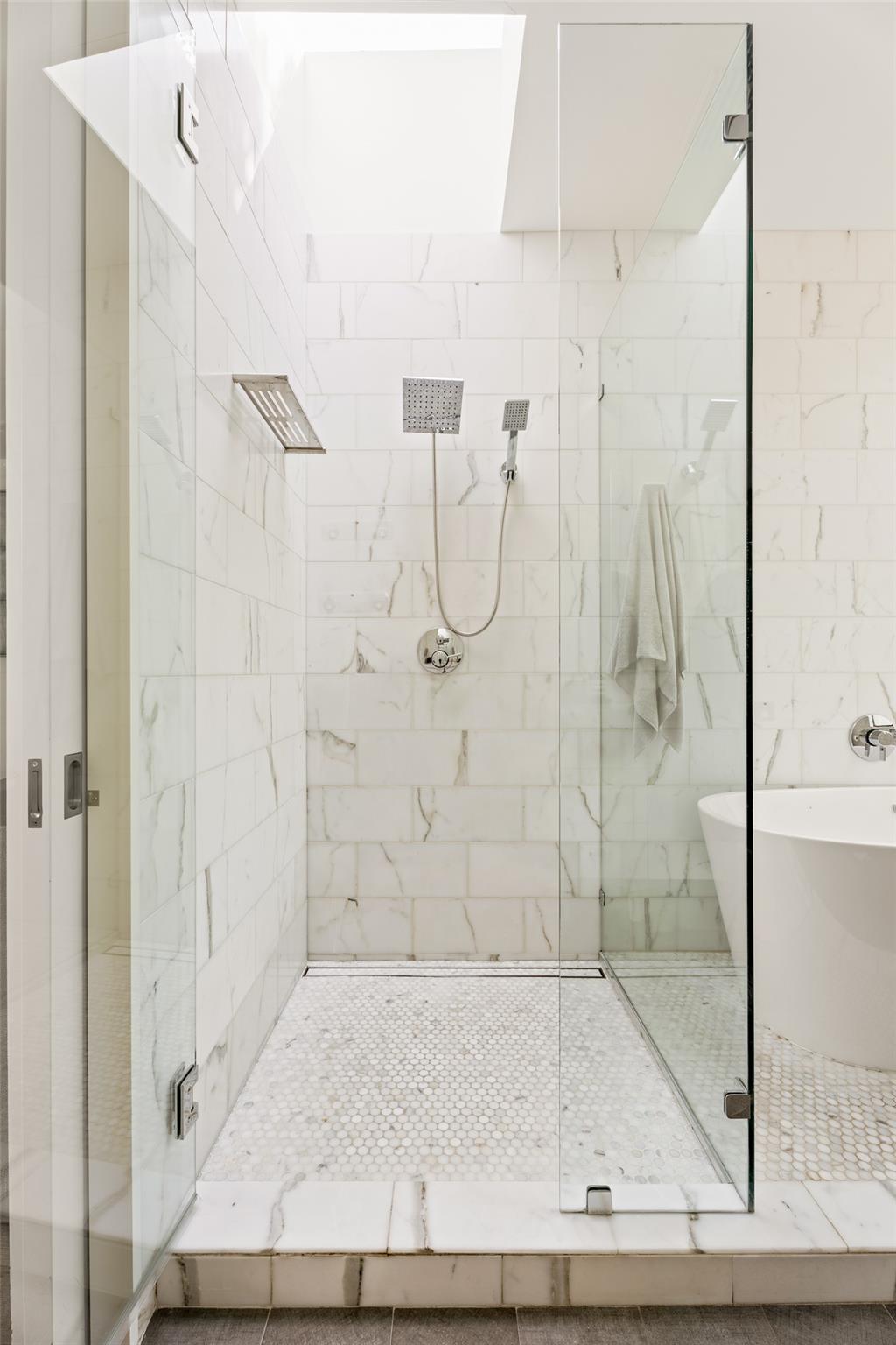 2210 Westlake Dr, Austin, TX 78746