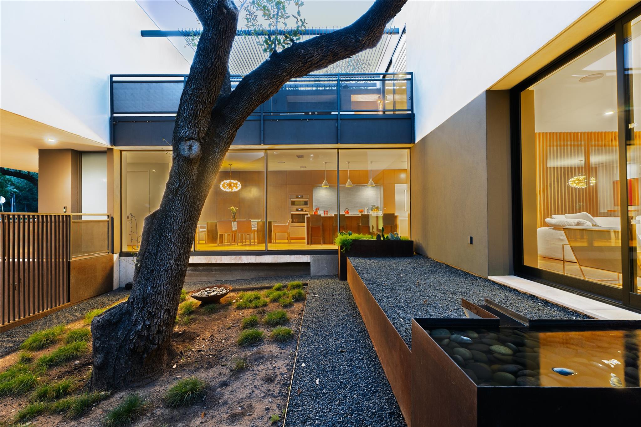 2210 Westlake Dr, Austin, TX 78746