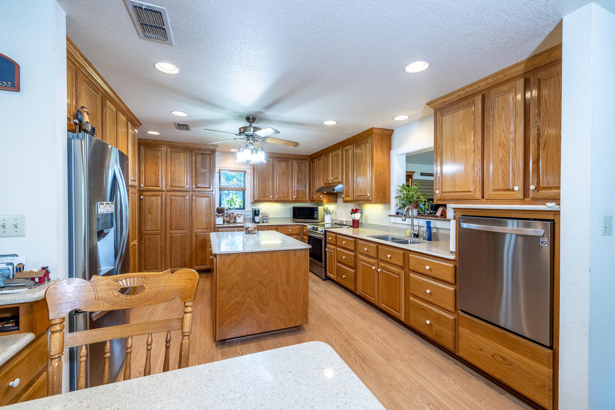 6589 State Highway 304, Harwood, TX 78632